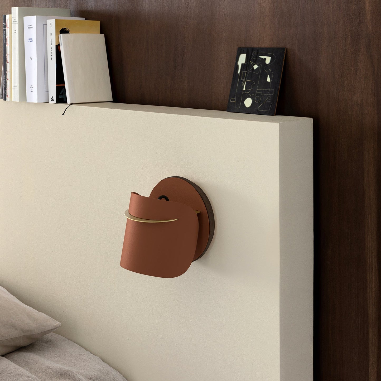 Applique murale design sculptural & écoresponsable Pistil - JURIE & JARRE - La Maison MilanaisePIAP01FONOBeige LinChêne foncé recycléFil Noir (prise secteur)