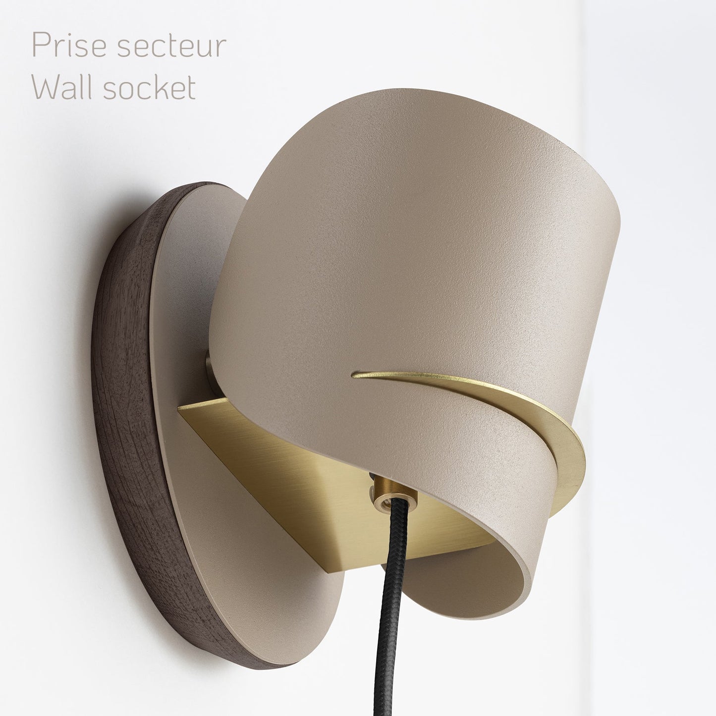 Applique murale design sculptural & écoresponsable Pistil - JURIE & JARRE - La Maison MilanaisePIAP01FONOBeige LinChêne foncé recycléFil Noir (prise secteur)