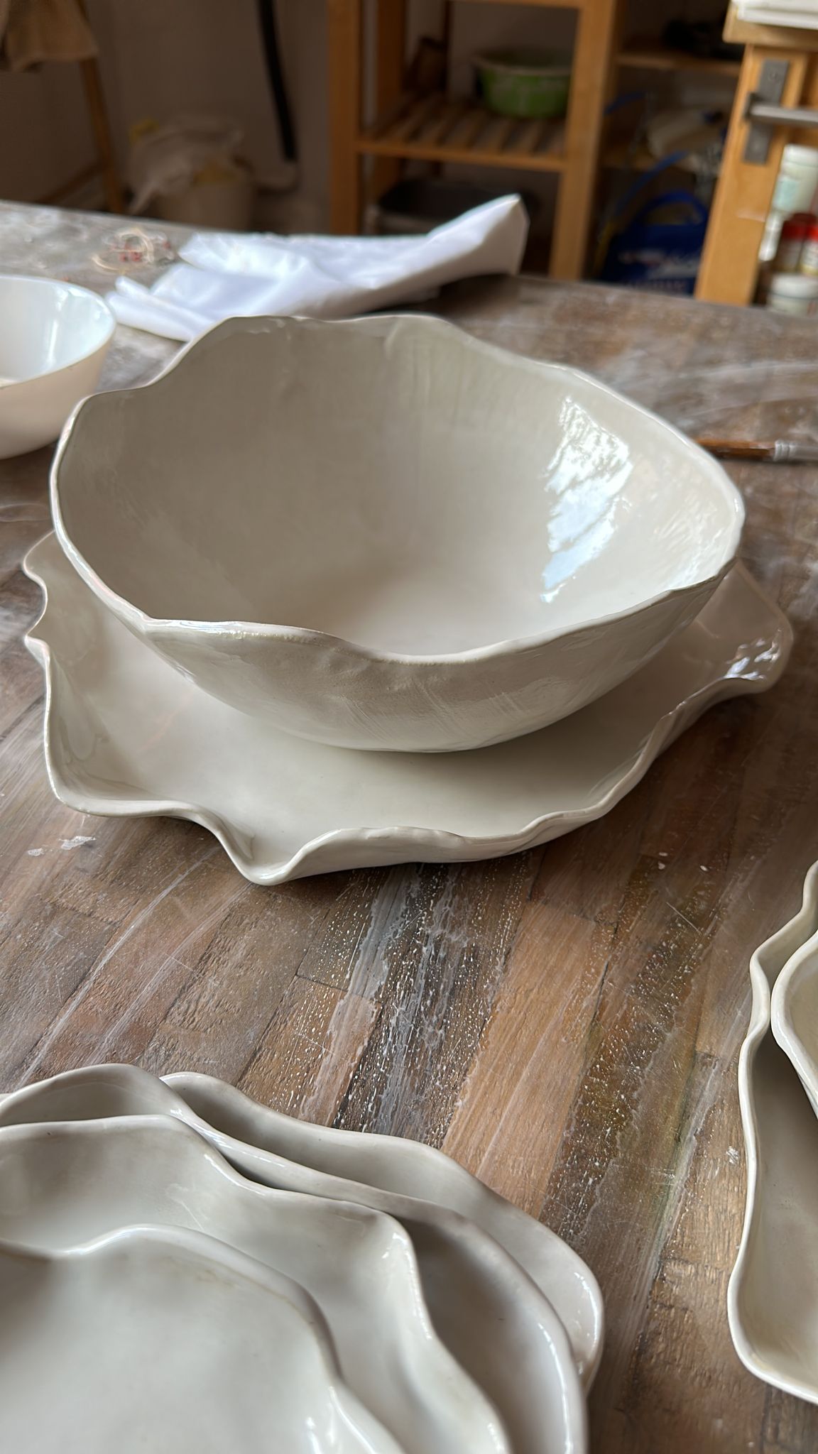 Assiette creuse en grès blanc LOTUS - MARTINAS HOME - La Maison MilanaisePHWL24