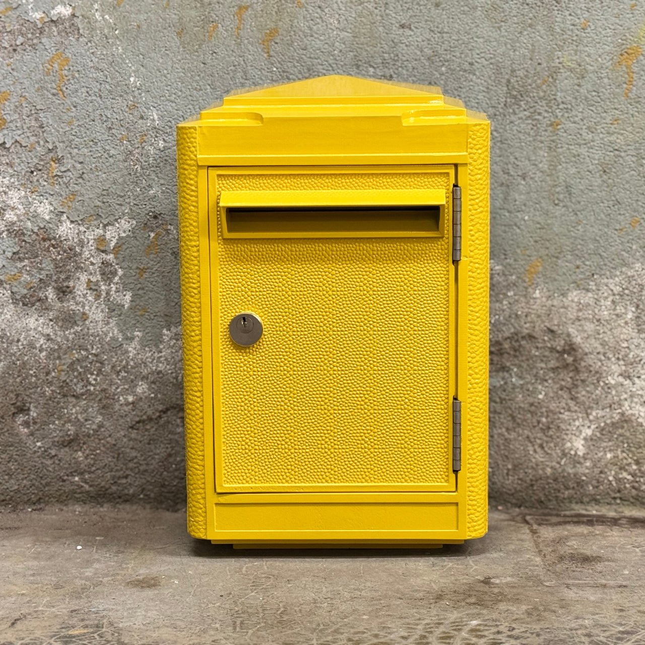 Boîte aux lettres modèle 1945 - LA BOITE JAUNE - La Maison MilanaiseRBAL45 - PM - 1Jaune