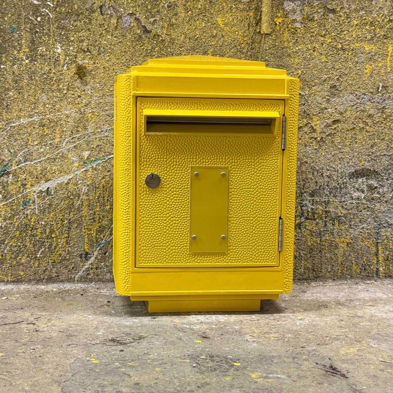 Boîte aux lettres modèle 1950 - LA BOÎTE JAUNE - La Maison MilanaiseRBAL50 - GM - 3Kaki