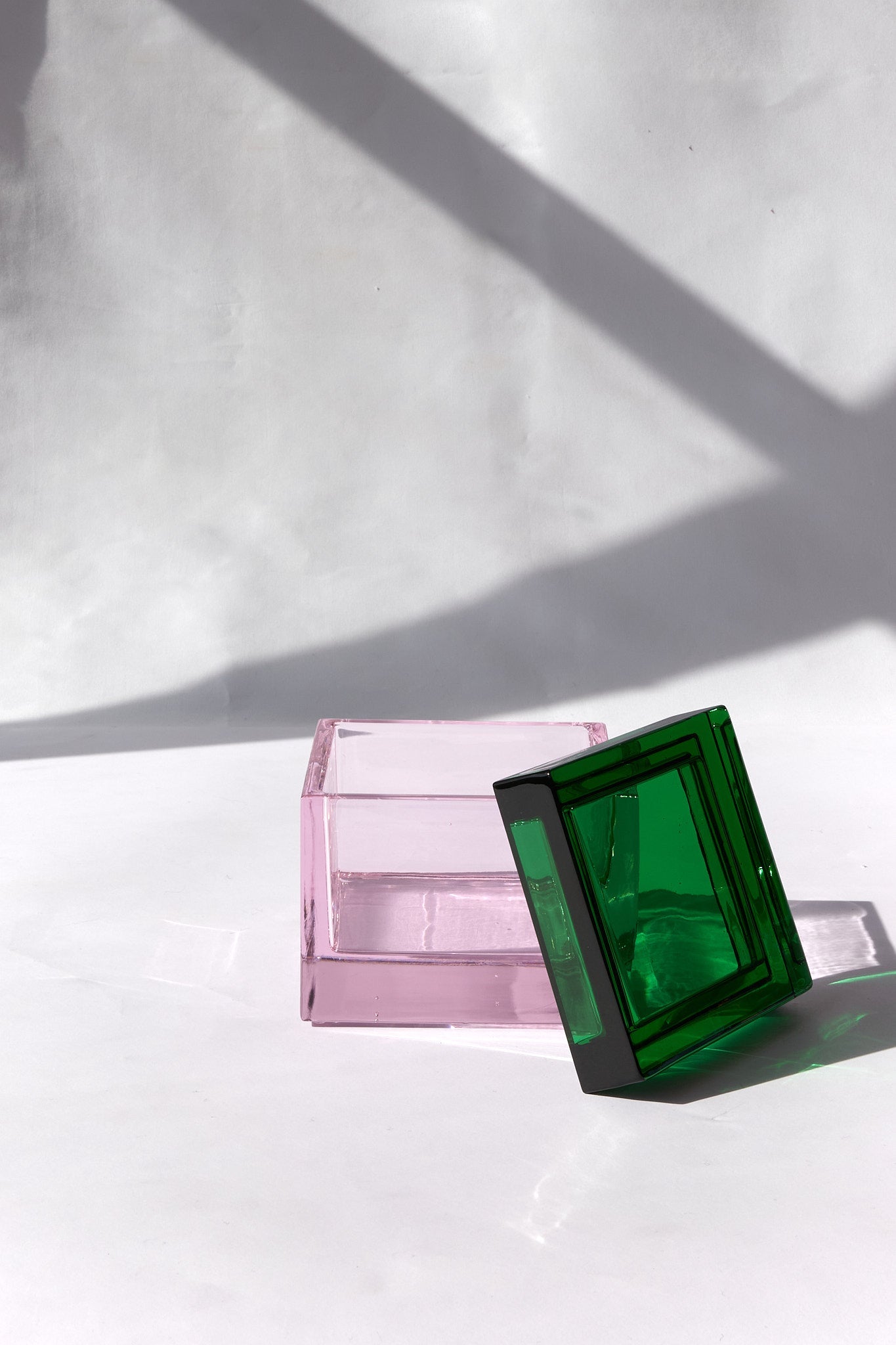 Boîte écrin en cristal soufflé à la main Palmi - STUDIO BOJOLA - La Maison MilanaisePALMI - 7Rose et Vert
