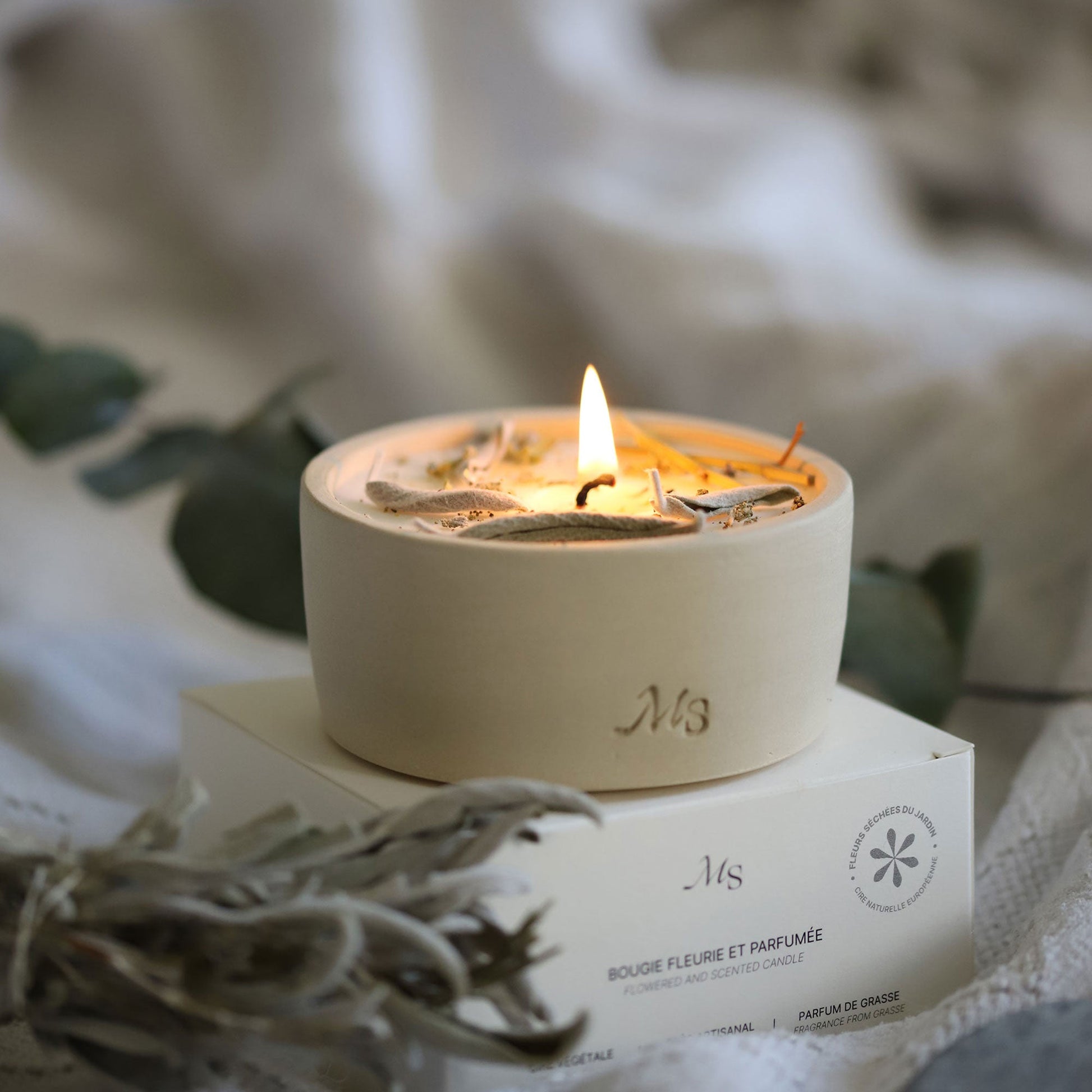 Bougie Fleurie en Grès – Jardin Intérieur - MAISON SEJOUR - La Maison MilanaiseJARDININTERIEUR - 2300g - 50H