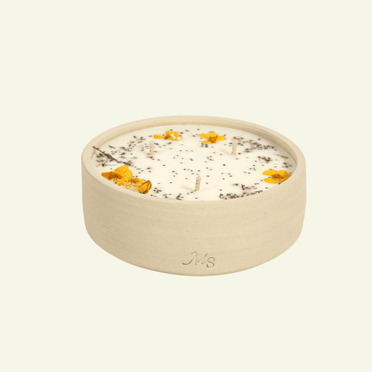 Bougie Fleurie en Grès – Vanille - MAISON SEJOUR - La Maison MilanaiseVANILLE - 1200g - 40H