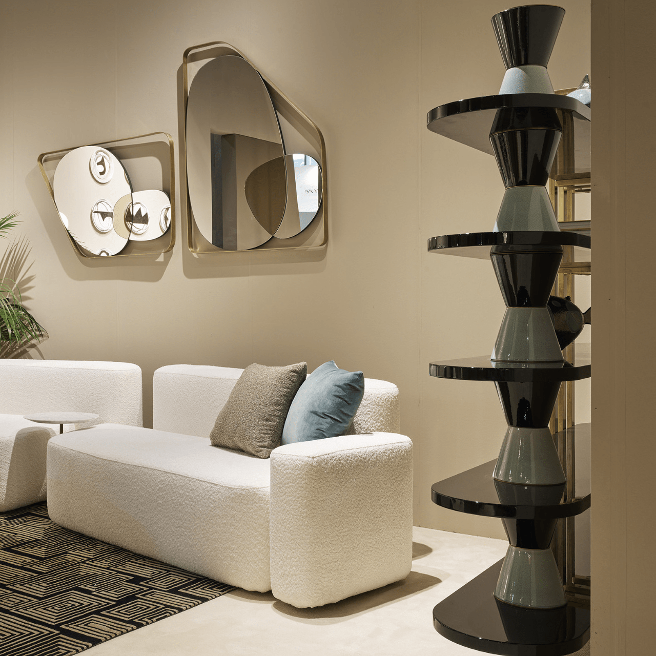 Canapé droit en tissu beige Mythos - MARIONI - La Maison Milanaisei0331