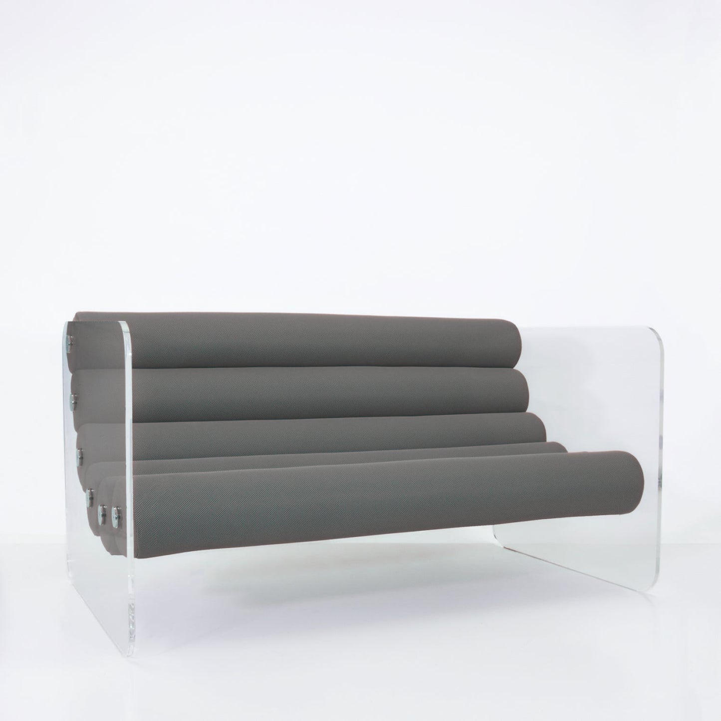 Canapé en altuglas et assise runner tissus alvéolaire MW02 - KUUMO DESIGN - La Maison MilanaiseCANAPEMW02TISSUS58GrisTransparent150x86.5xH77.5cm