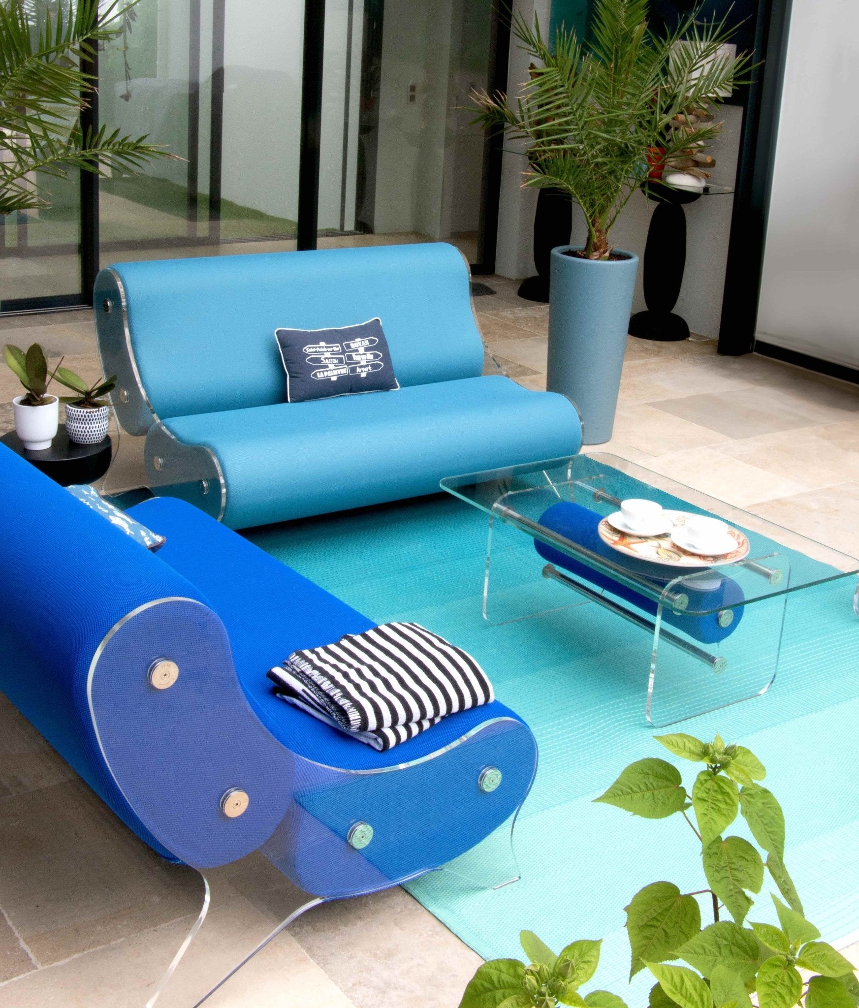 Canapé en altuglas et mousse alvéolaire - KUUMO DESIGN - La Maison MilanaiseMW6154BLANCBlanc154cm
