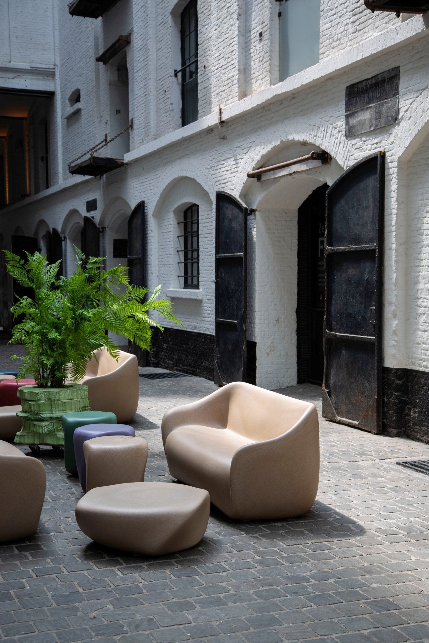 Canapé Reborn Sofa – Design recyclé et responsable - SLIDE - La Maison MilanaiseREBORNSOFA3Marron