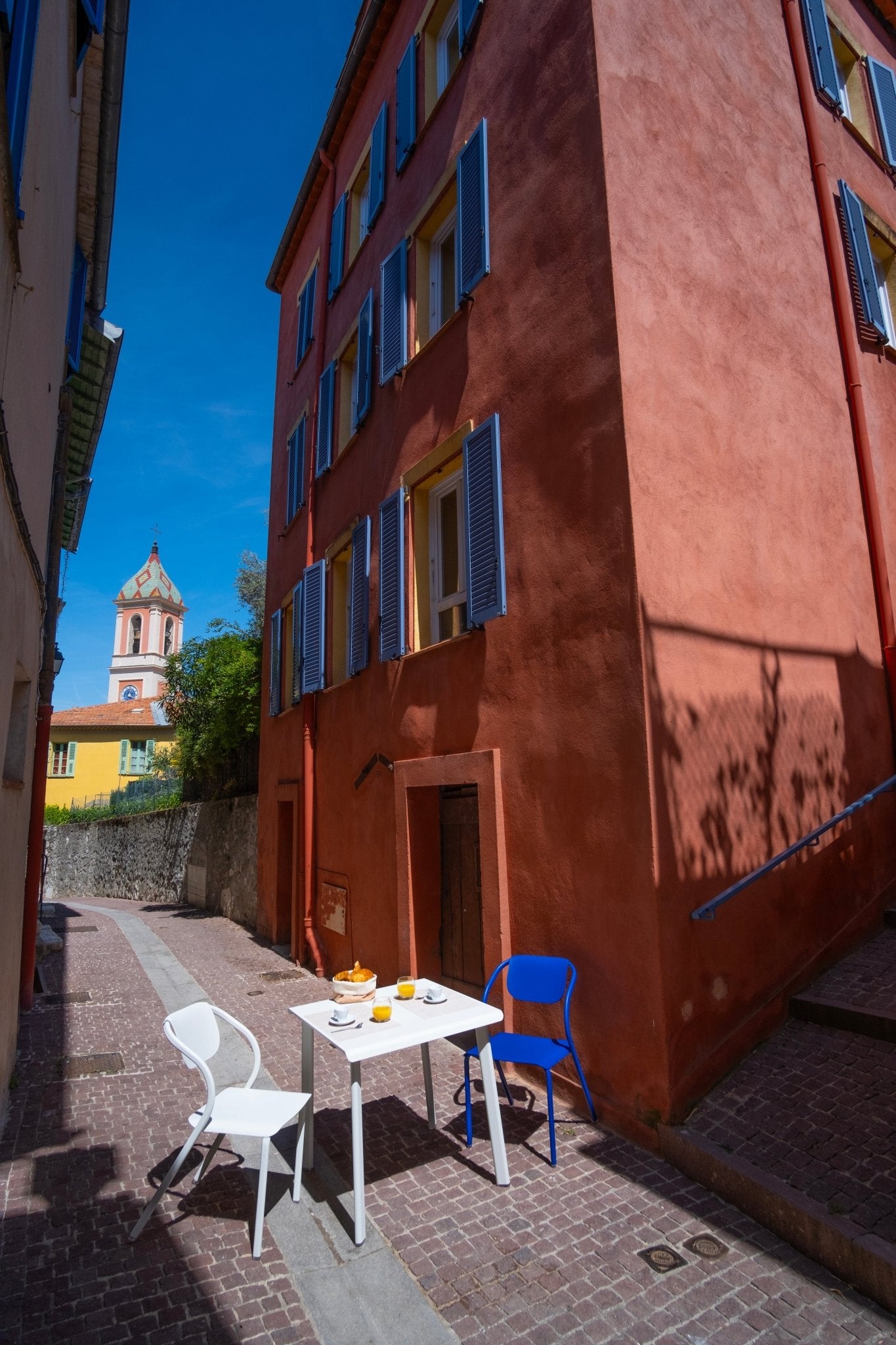 Chaise Confort en aluminium design français et coloré - ALLURE D'AZUR - La Maison Milanaise582004TERRATerracotta
