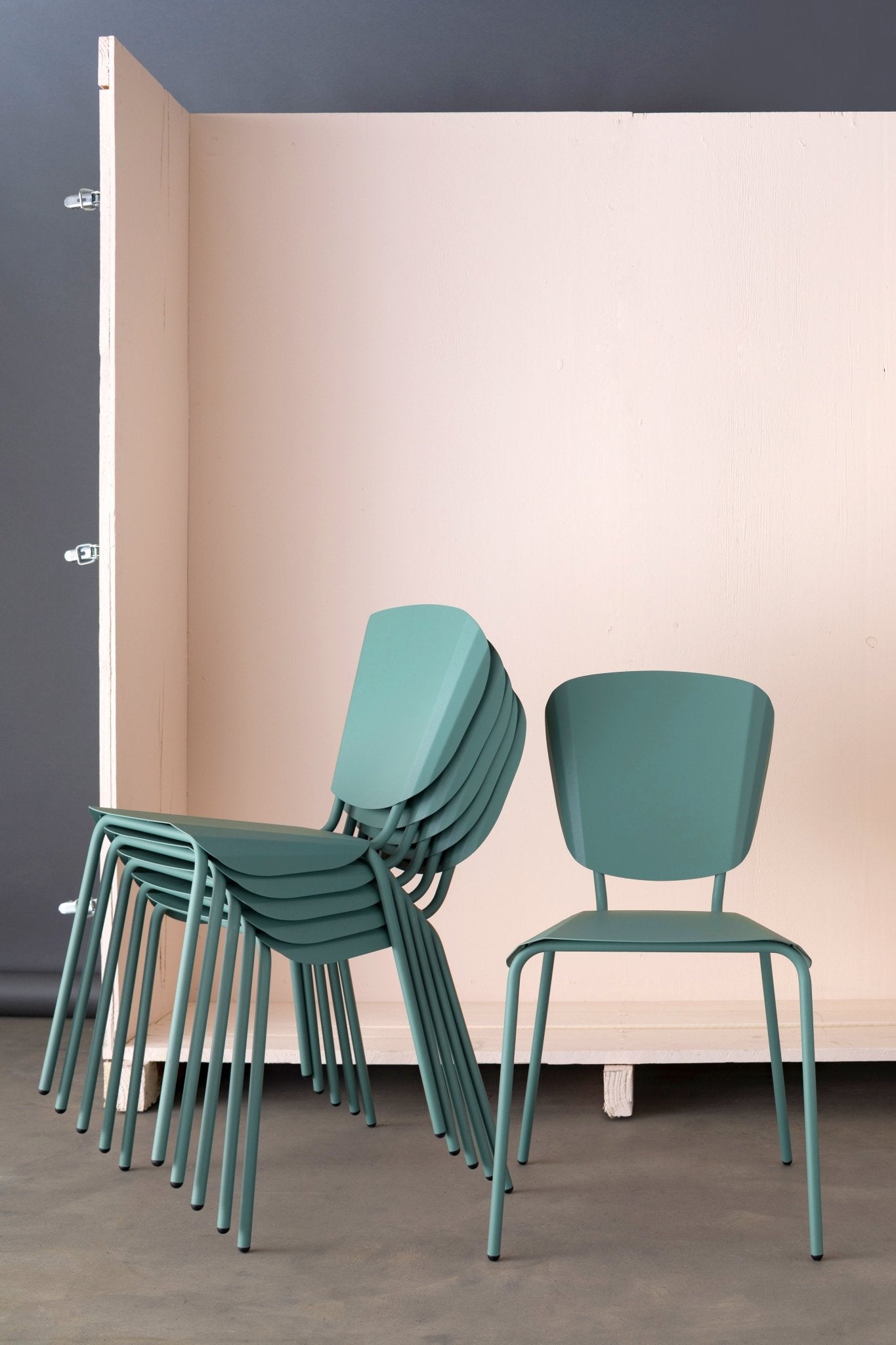 Chaise design en aluminium Batchair - MATIERE GRISE - La Maison MilanaiseBATCHAIR - 18Pêche 143