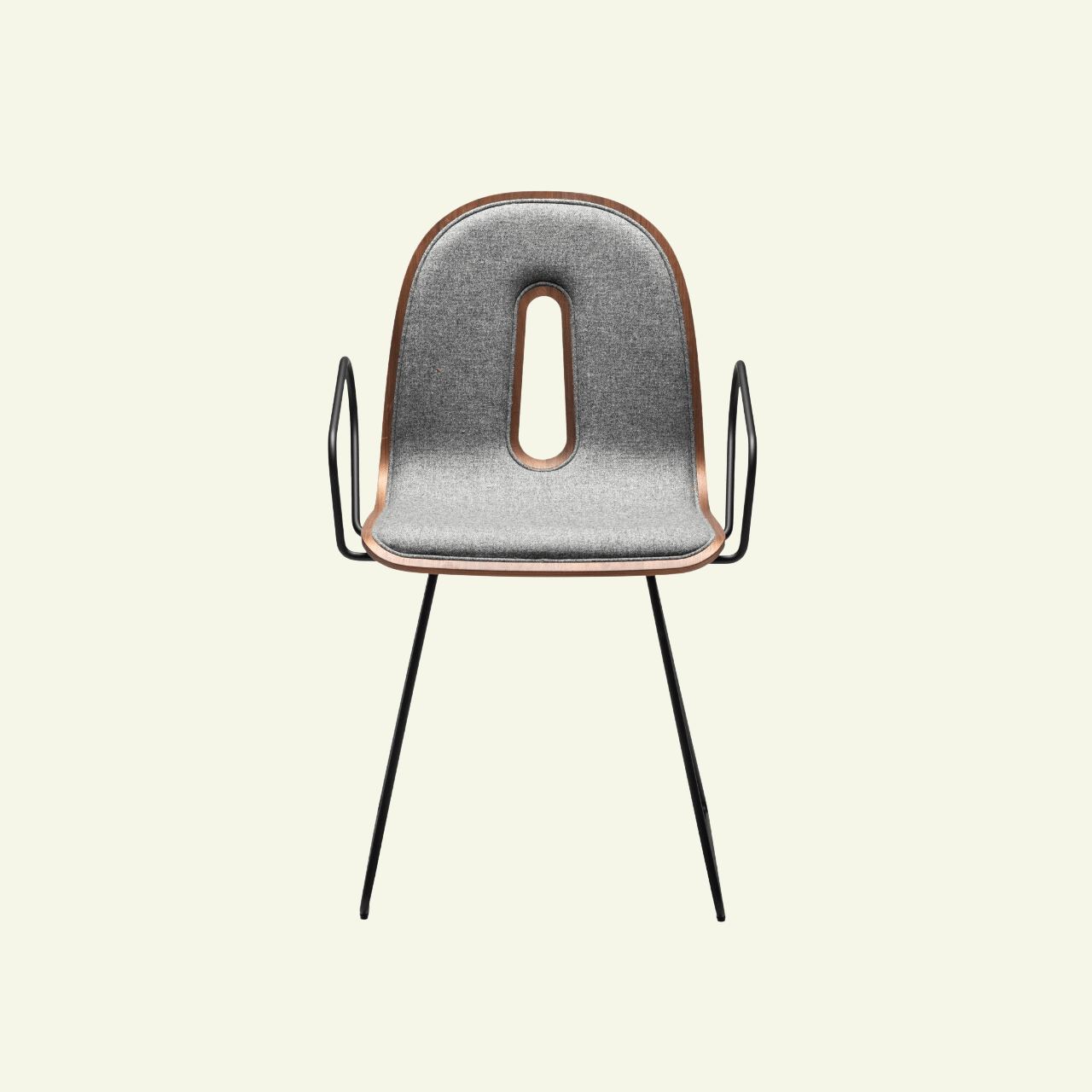 Chaise en bois et métal Gotham Woody - CHAIRS AND MORE - La Maison MilanaiseGOTHAMWOODYSL - P - IChaise avec accoudoir L52cmxH83cmxP53cm hauteur d'assise 47cmNoyer et Tissus