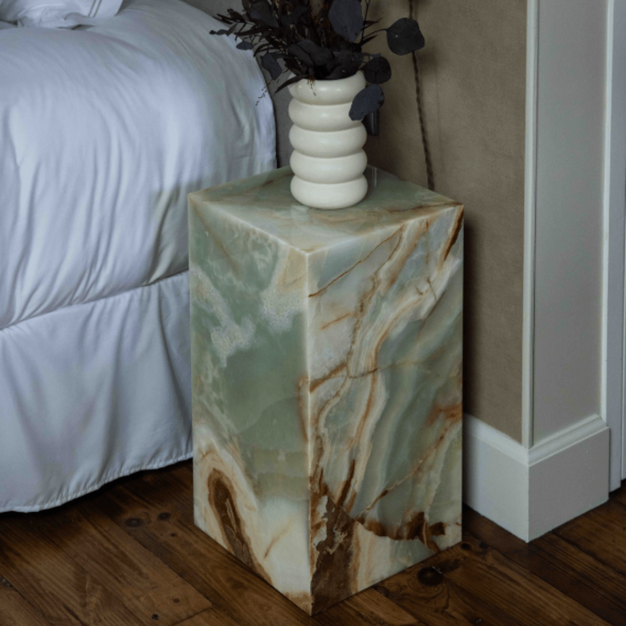 Colonne en Onyx ou travertin Agathos 55 - MANIFESTE - La Maison MilanaiseAGATHOS55ONYX - 3Onyx Vert