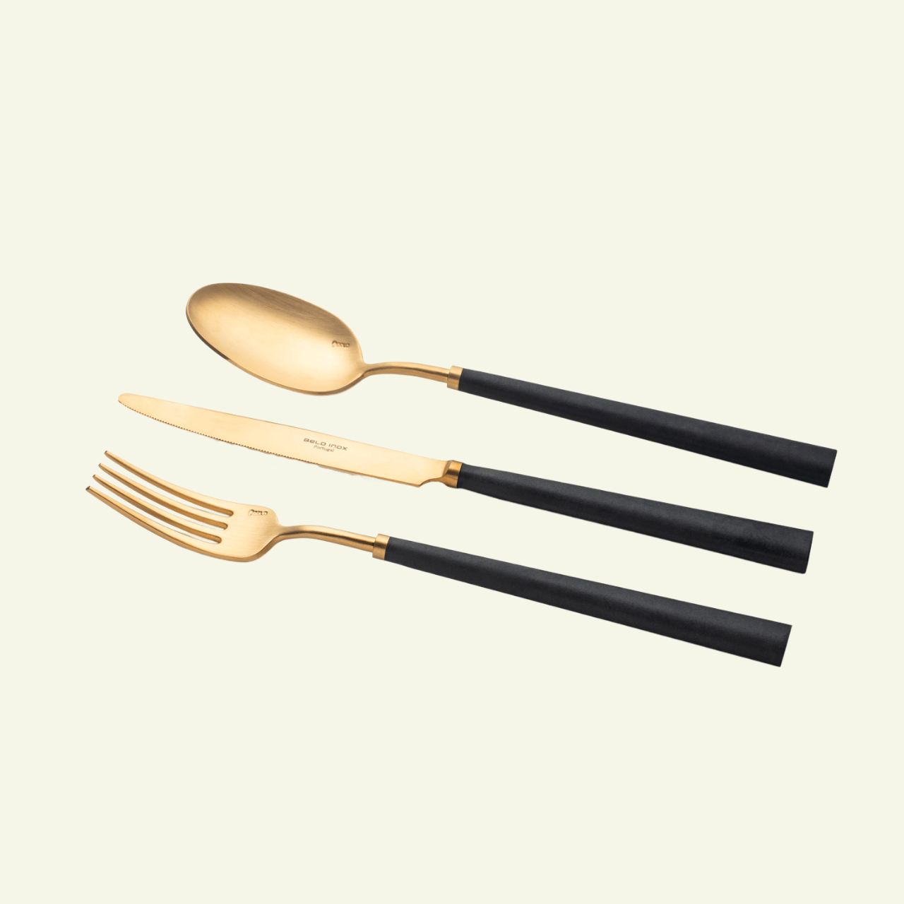 Couverts YUME en inox 18/10 – Minimalisme sensuel & finitions brossées d’exception - BELO INOX - La Maison MilanaiseYUME - 4Doré 24K Brossé24 Pièces