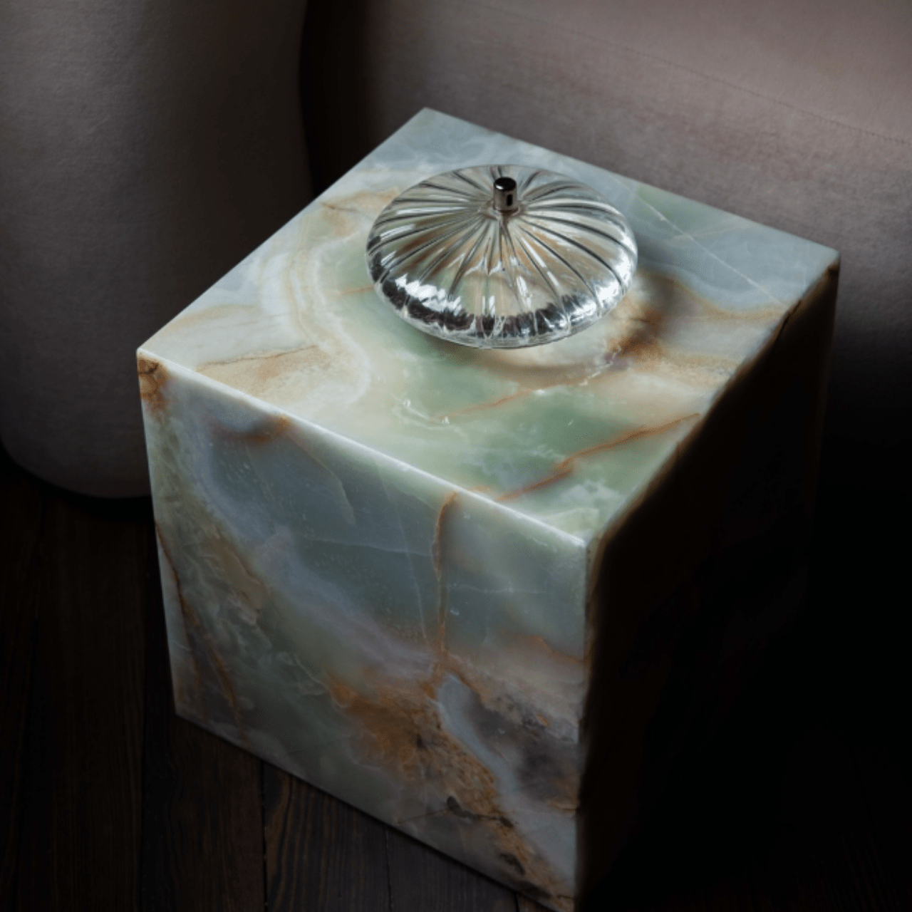 Cube en marbre ou onyx Logos 35 - MANIFESTE - La Maison MilanaiseLOGOS35vertOnyx Vert