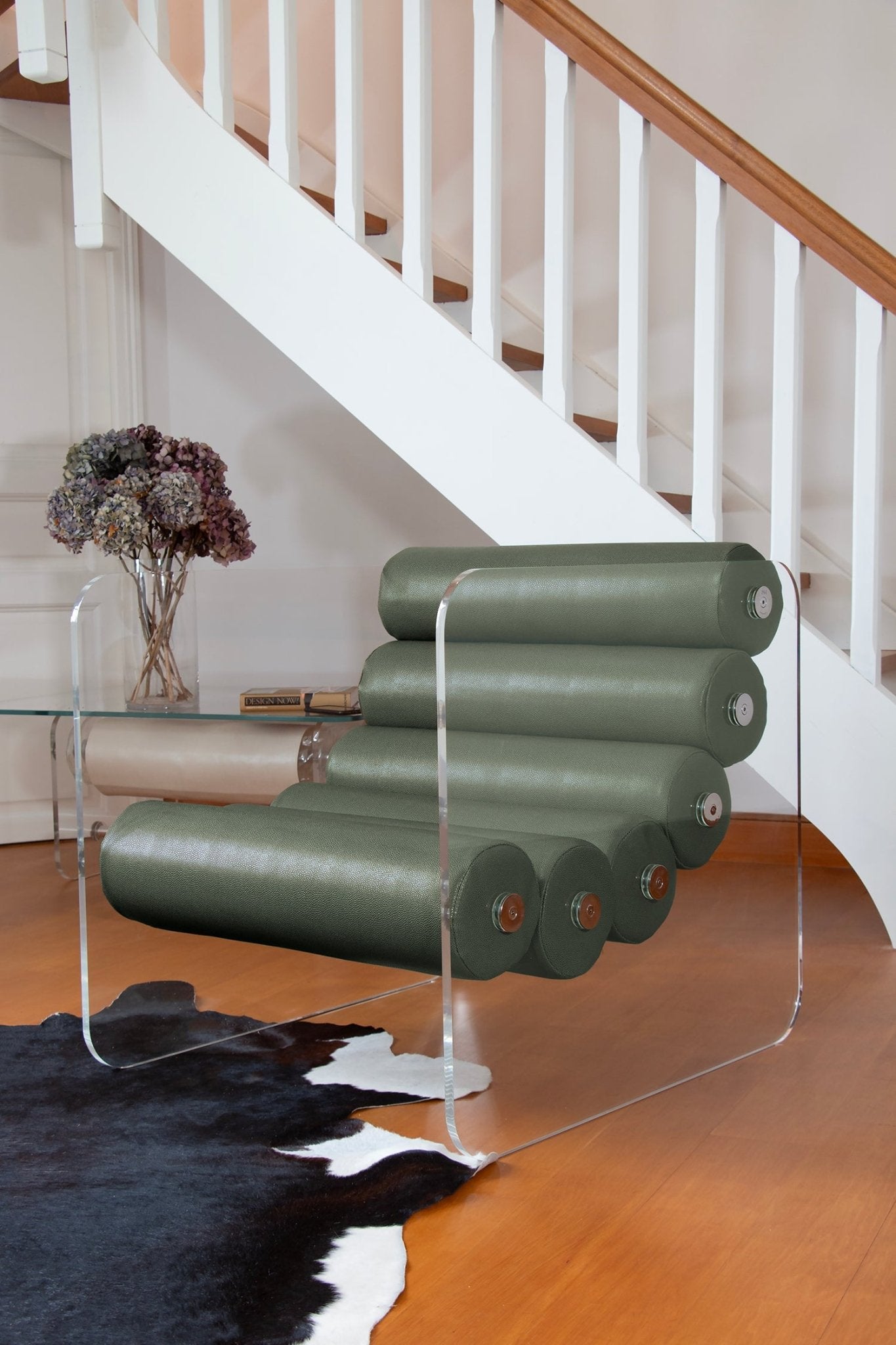 Fauteuil en altuglas et assise runner en cuir vegan MW02 - KUUMO DESIGN - La Maison MilanaiseMW02APC - MS - 3Cuir AnthraciteTransparent