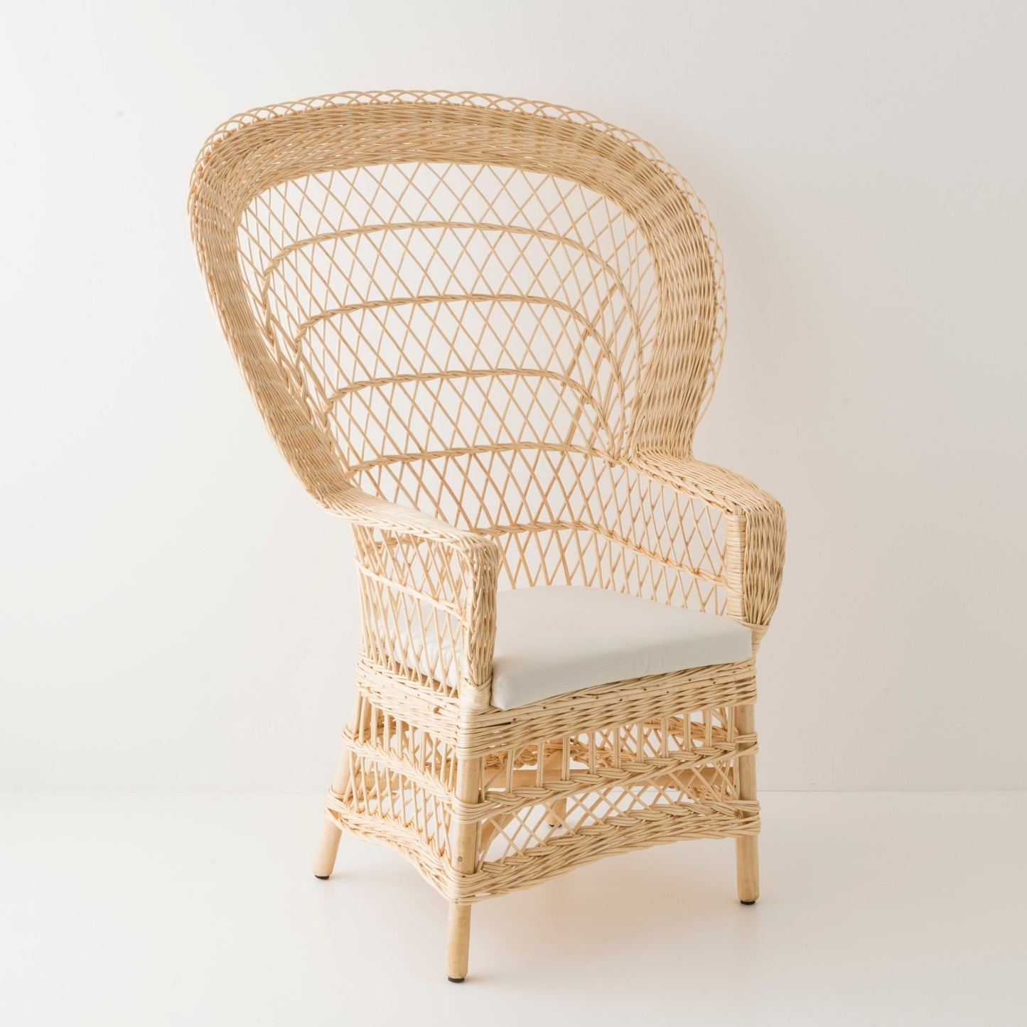 Fauteuil en osier EVENTAIL – KOK MAISON - La Maison MilanaiseEVENTAIL - 2BlancAvec coussin