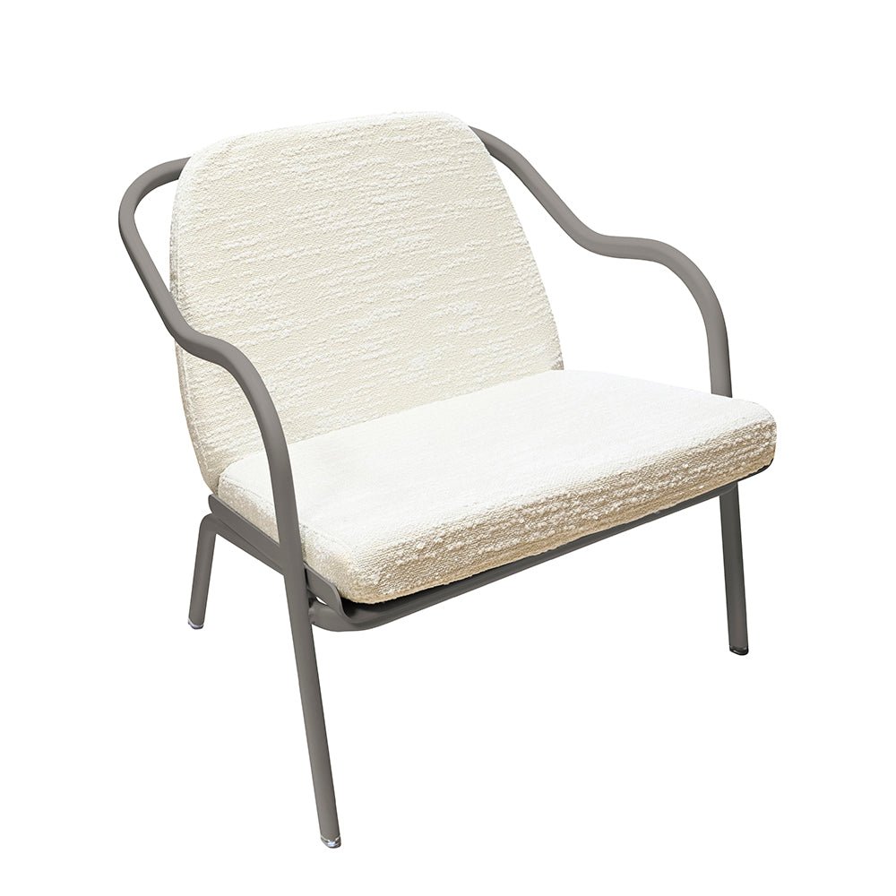 Fauteuil lounge design en aluminium et tissus écru - ALLURE D'AZUR - La Maison MilanaiseGaletEcru Bouclé