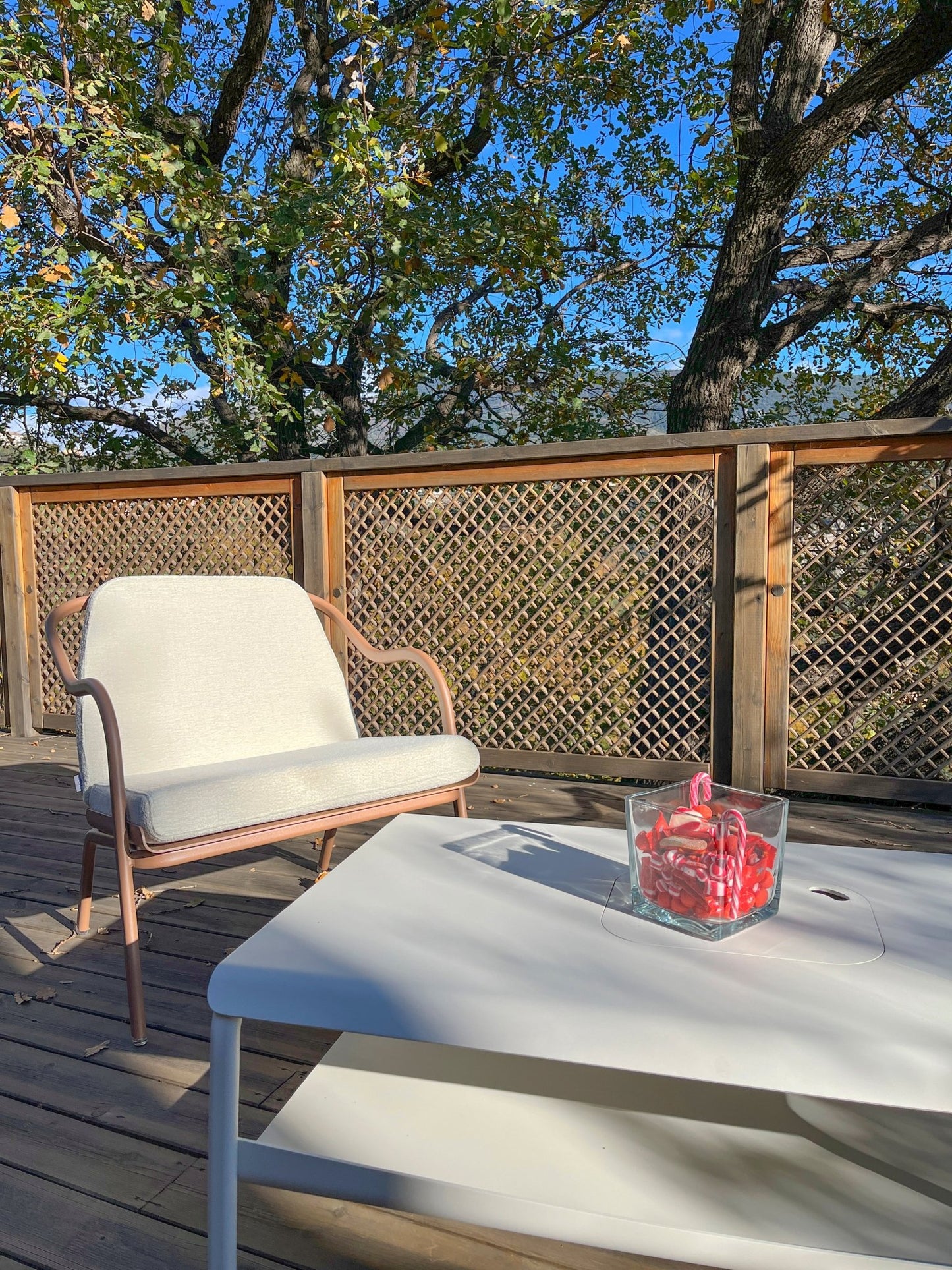Fauteuil lounge design en aluminium et tissus écru - ALLURE D'AZUR - La Maison MilanaiseTerracottaTaupe grainé