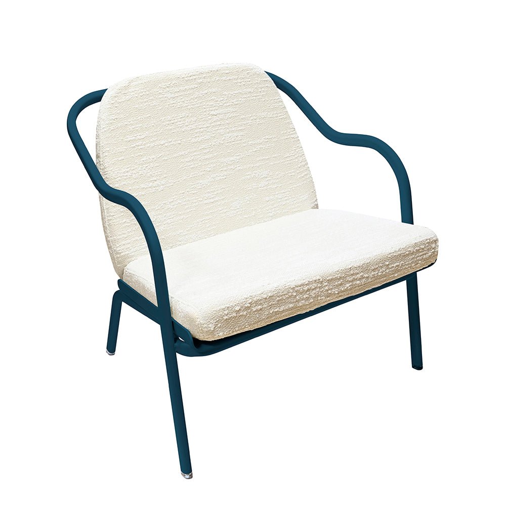Fauteuil lounge design en aluminium et tissus écru - ALLURE D'AZUR - La Maison MilanaiseBleu pétroleEcru Bouclé