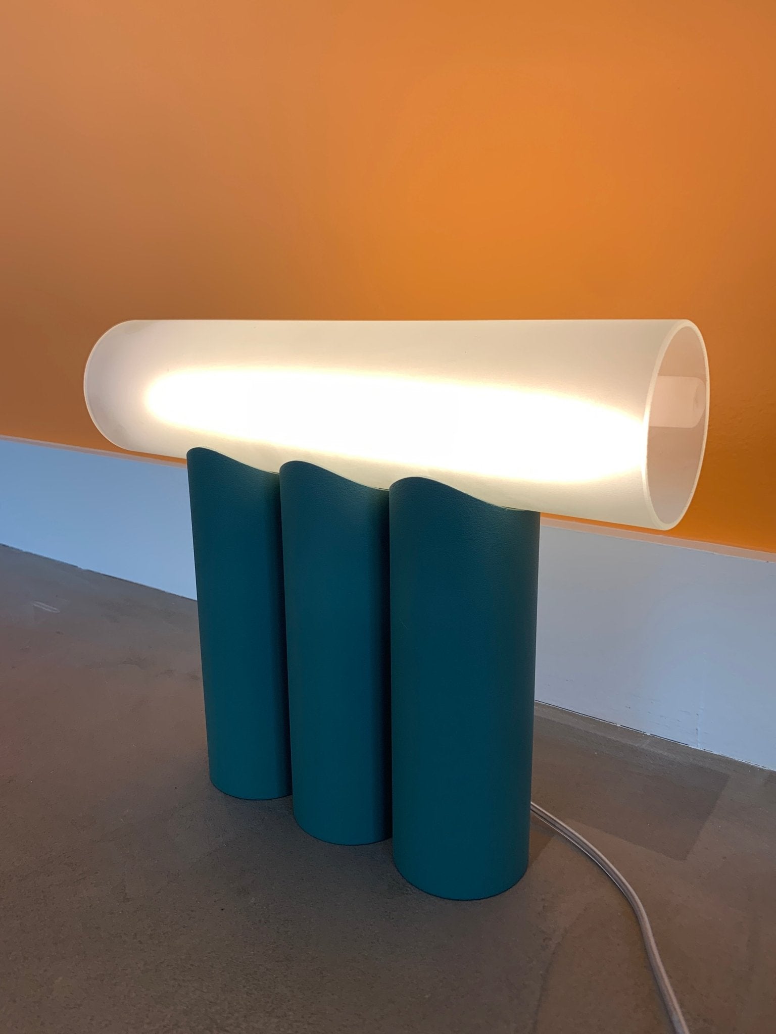 Lampe à poser 3 tubes en métal Multitude - MATIERE GRISE - La Maison MilanaiseMULTITUDE3APOSER - 36Bronze 181