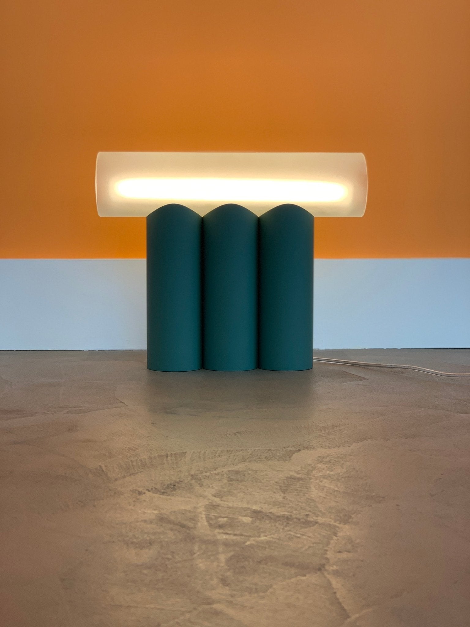 Lampe à poser 3 tubes en métal Multitude - MATIERE GRISE - La Maison MilanaiseMULTITUDE3APOSER - 36Bronze 181