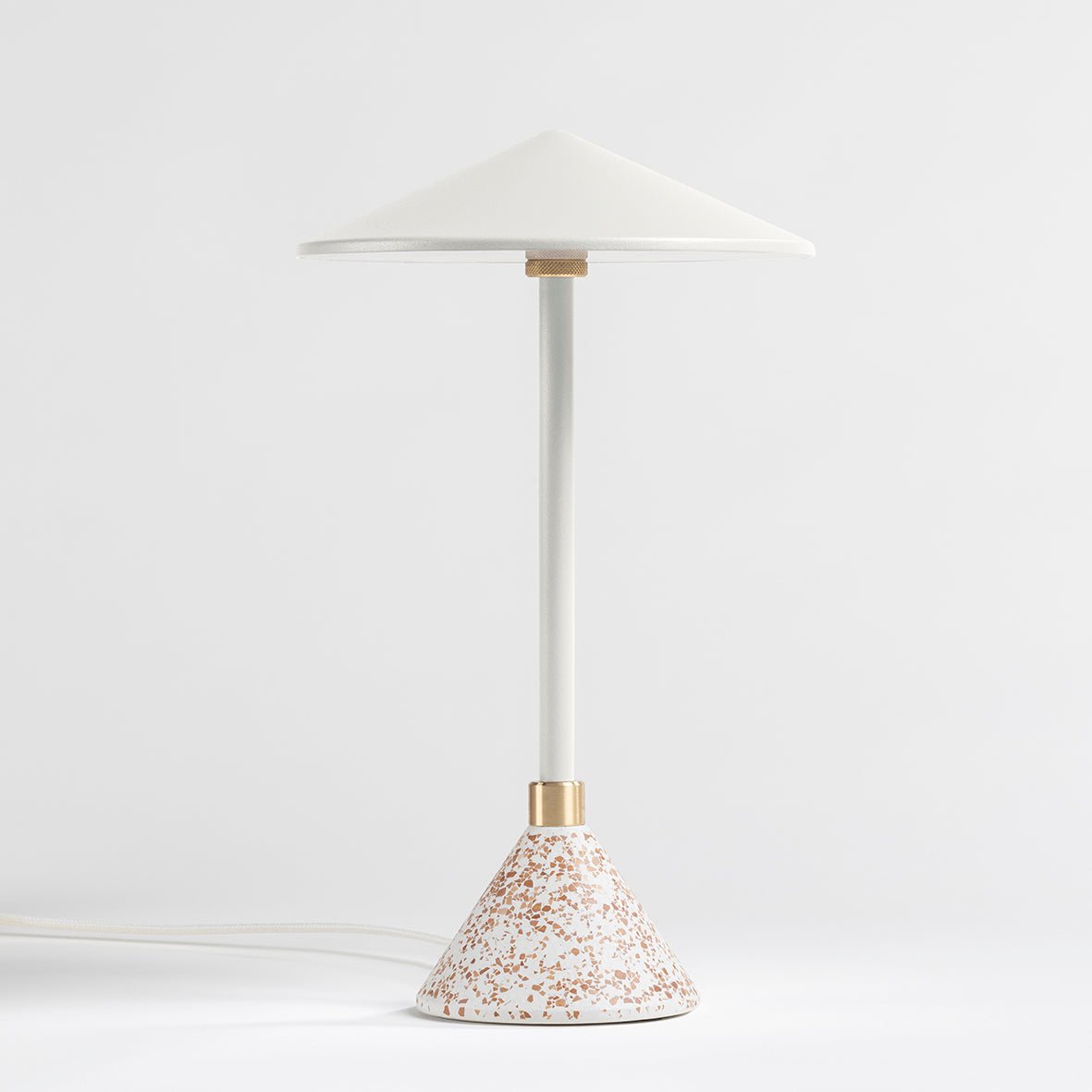 Lampe à poser Design artisanal & écoresponsable Aurore - JURIE & JARRE - La Maison MilanaiseAULA06OFBLBlanc AlbâtreOFEL - coquilles d'oeufs recycléesBlanc