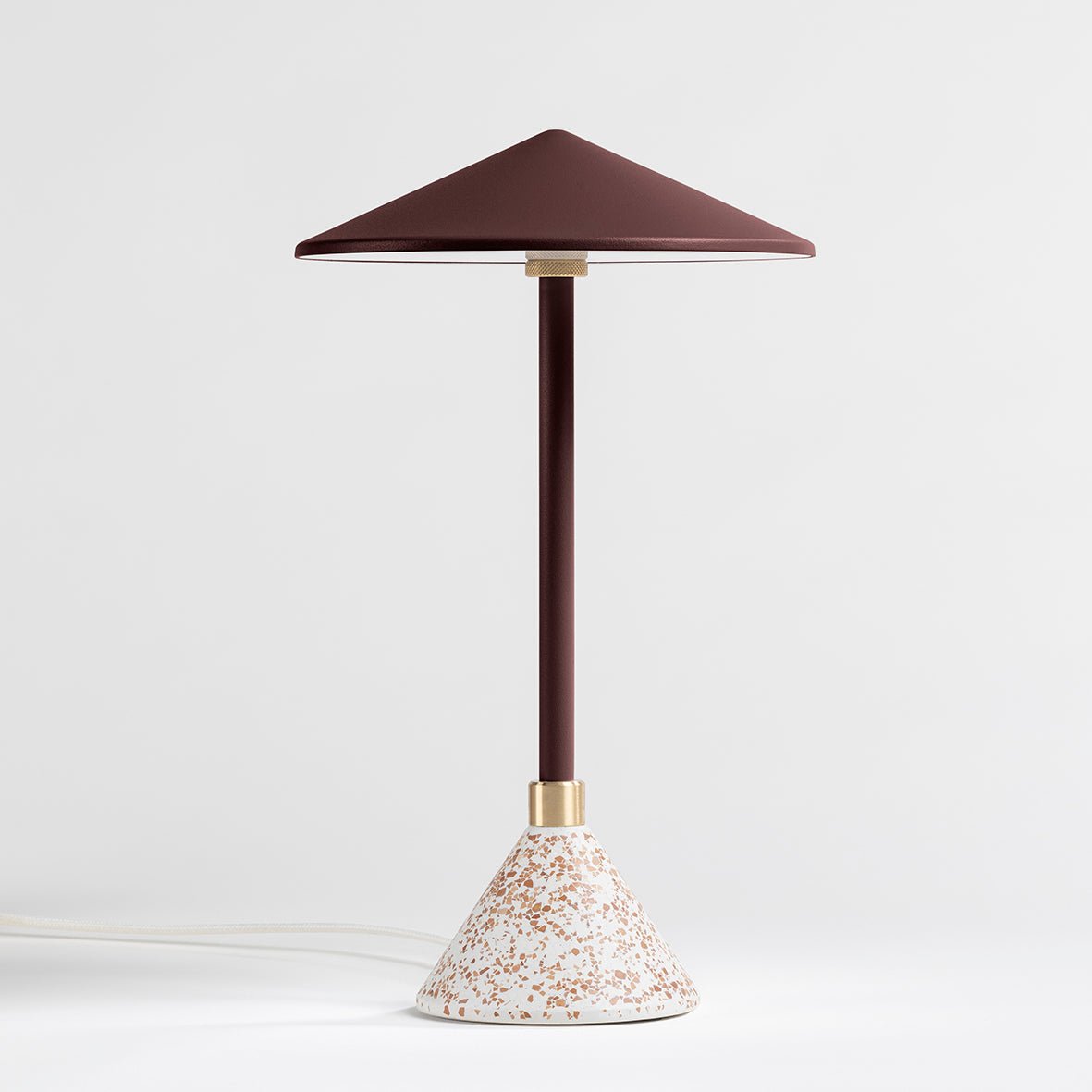 Lampe à poser Design artisanal & écoresponsable Aurore - JURIE & JARRE - La Maison MilanaiseAULA05OFBLRouge MarsalaOFEL - coquilles d'oeufs recycléesBlanc