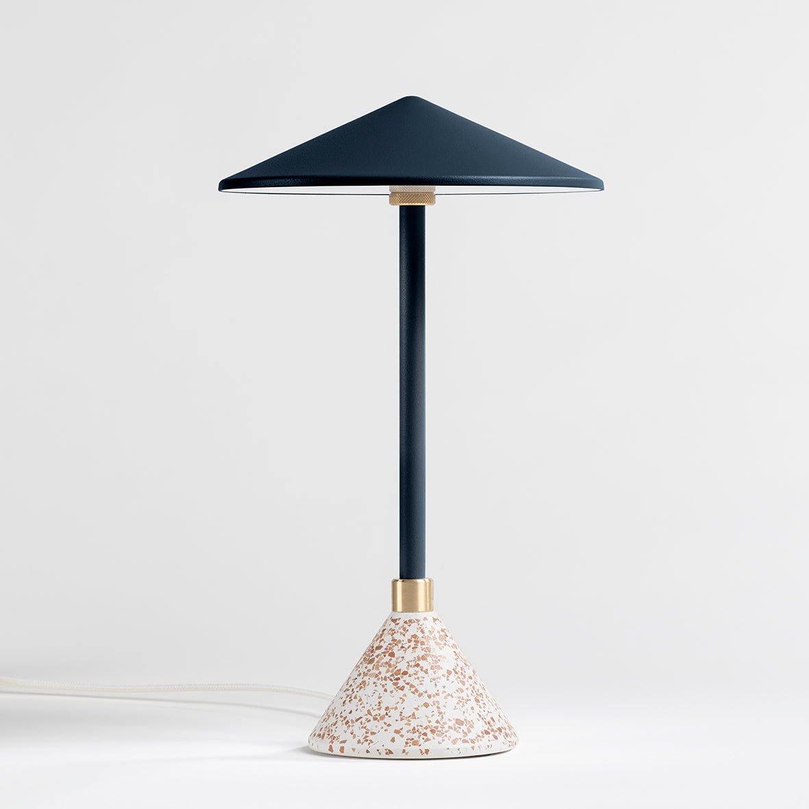 Lampe à poser Design artisanal & écoresponsable Aurore - JURIE & JARRE - La Maison MilanaiseAULA09OFBLBleu CrépusculeOFEL - coquilles d'oeufs recycléesBlanc