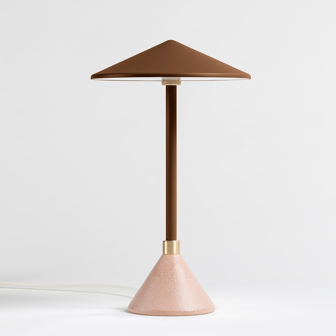 Lampe à poser Design artisanal & écoresponsable Aurore - JURIE & JARRE - La Maison MilanaiseAULA02TEBLBrun CognacTERRA - Terre cuite recycléeBlanc