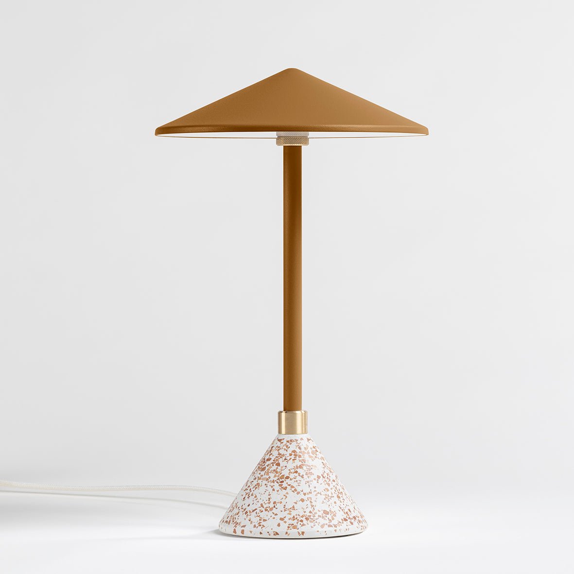 Lampe à poser Design artisanal & écoresponsable Aurore - JURIE & JARRE - La Maison MilanaiseAULA03OFBLJaune SafranOFEL - coquilles d'oeufs recycléesBlanc