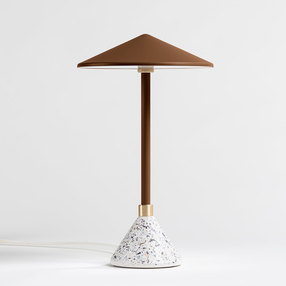 Lampe à poser Design artisanal & écoresponsable Aurore - JURIE & JARRE - La Maison MilanaiseAULA02MEBLBrun CognacMELO - coquilles de moules recycléesBlanc