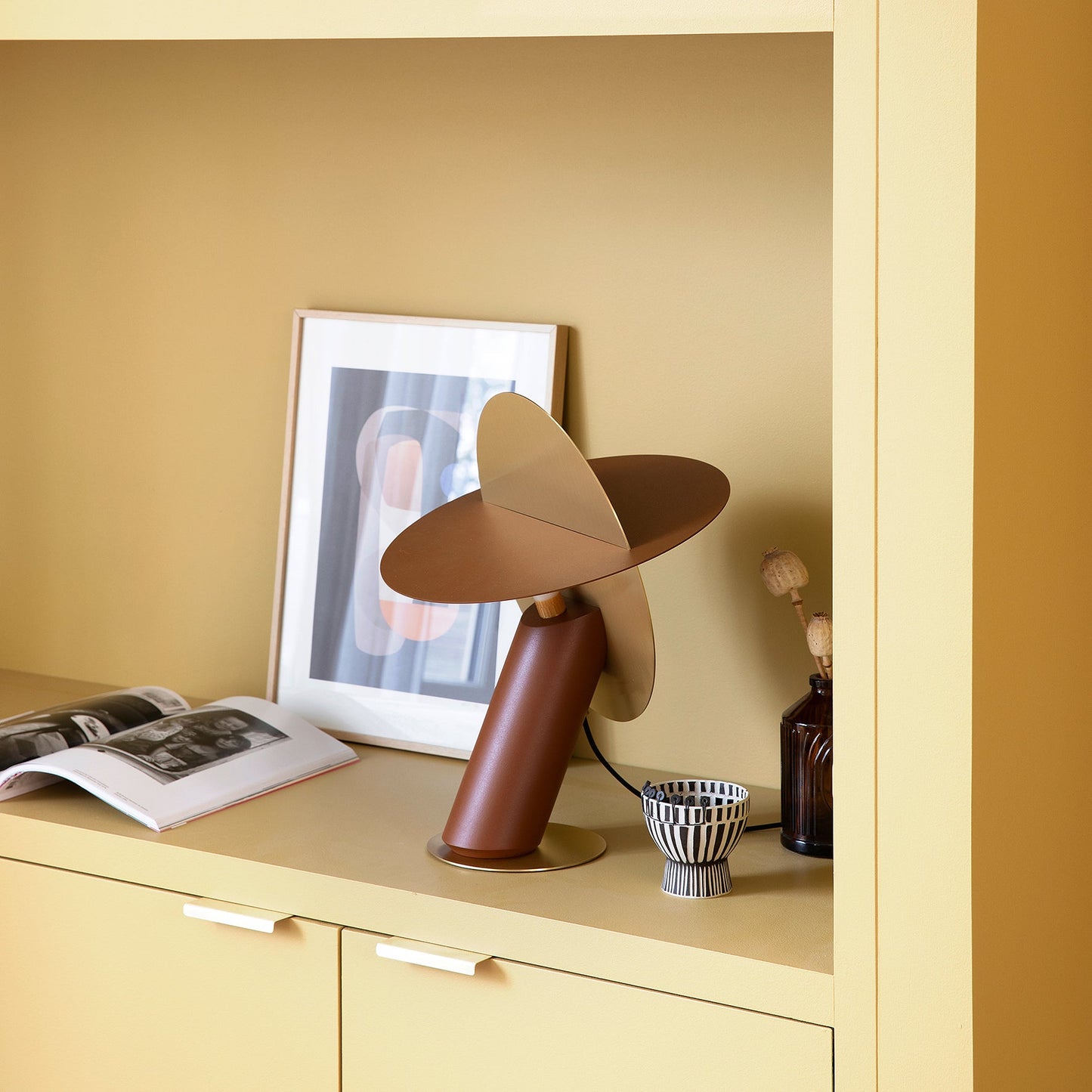Lampe à poser design durable en hêtre & laiton Céleste - JURIE & JARRE - La Maison MilanaiseCELA01NOBeige LinNoir