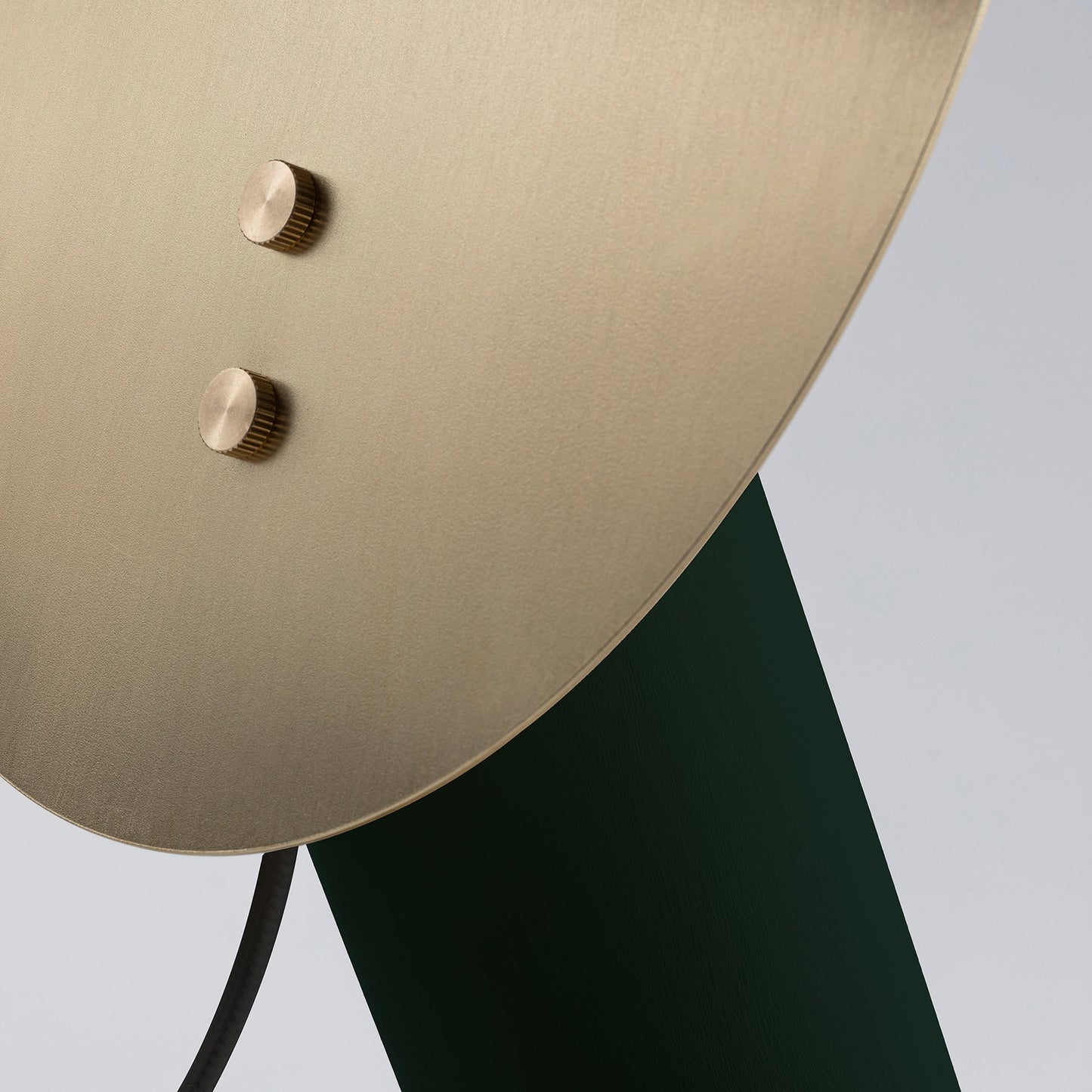 Lampe à poser design durable en hêtre & laiton Céleste - JURIE & JARRE - La Maison MilanaiseCELA01NOBeige LinNoir