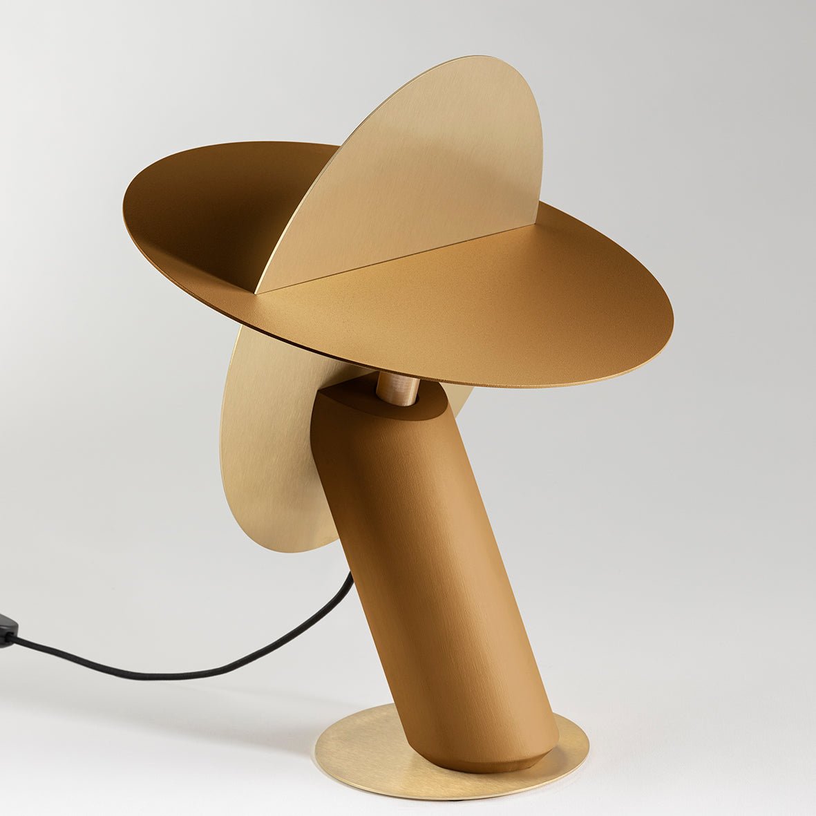 Lampe à poser design durable en hêtre & laiton Céleste - JURIE & JARRE - La Maison MilanaiseCELA03NOJaune SafranNoir