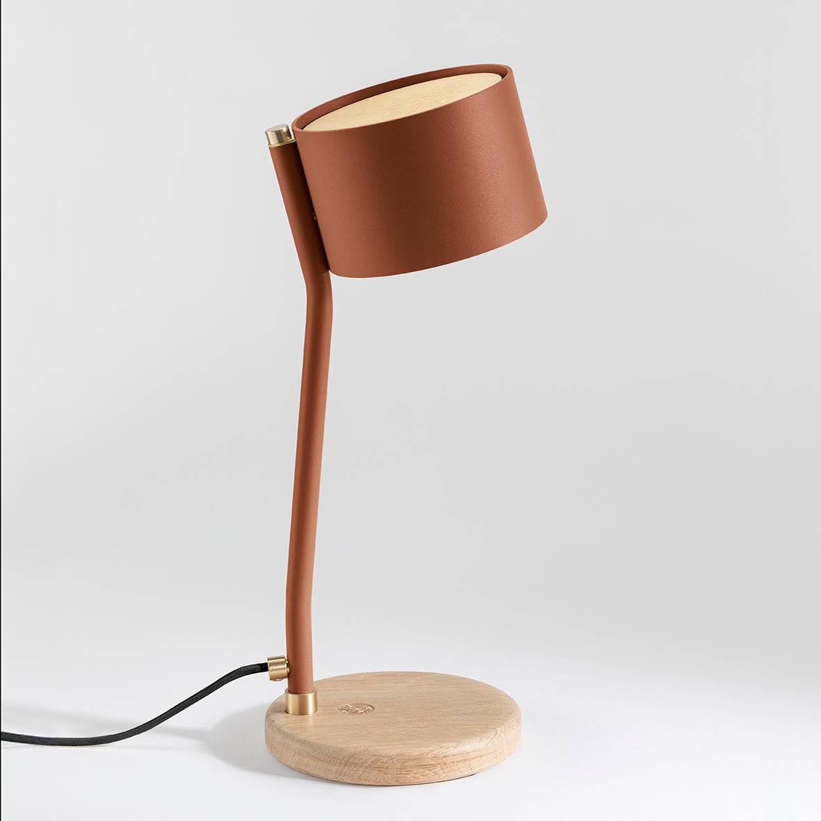 Lampe à poser design recyclé et artisanat français Canopée - JURIE & JARRE - La Maison MilanaiseCALA04CLNOOrange Terre CuiteChêne clair recycléNoir