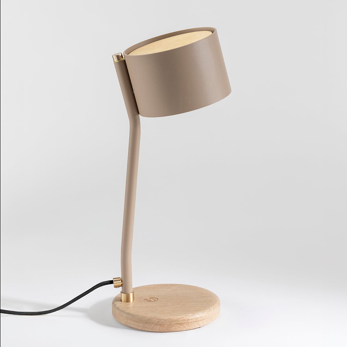Lampe à poser design recyclé et artisanat français Canopée - JURIE & JARRE - La Maison MilanaiseCALA01CLNOBeige LinChêne clair recycléNoir