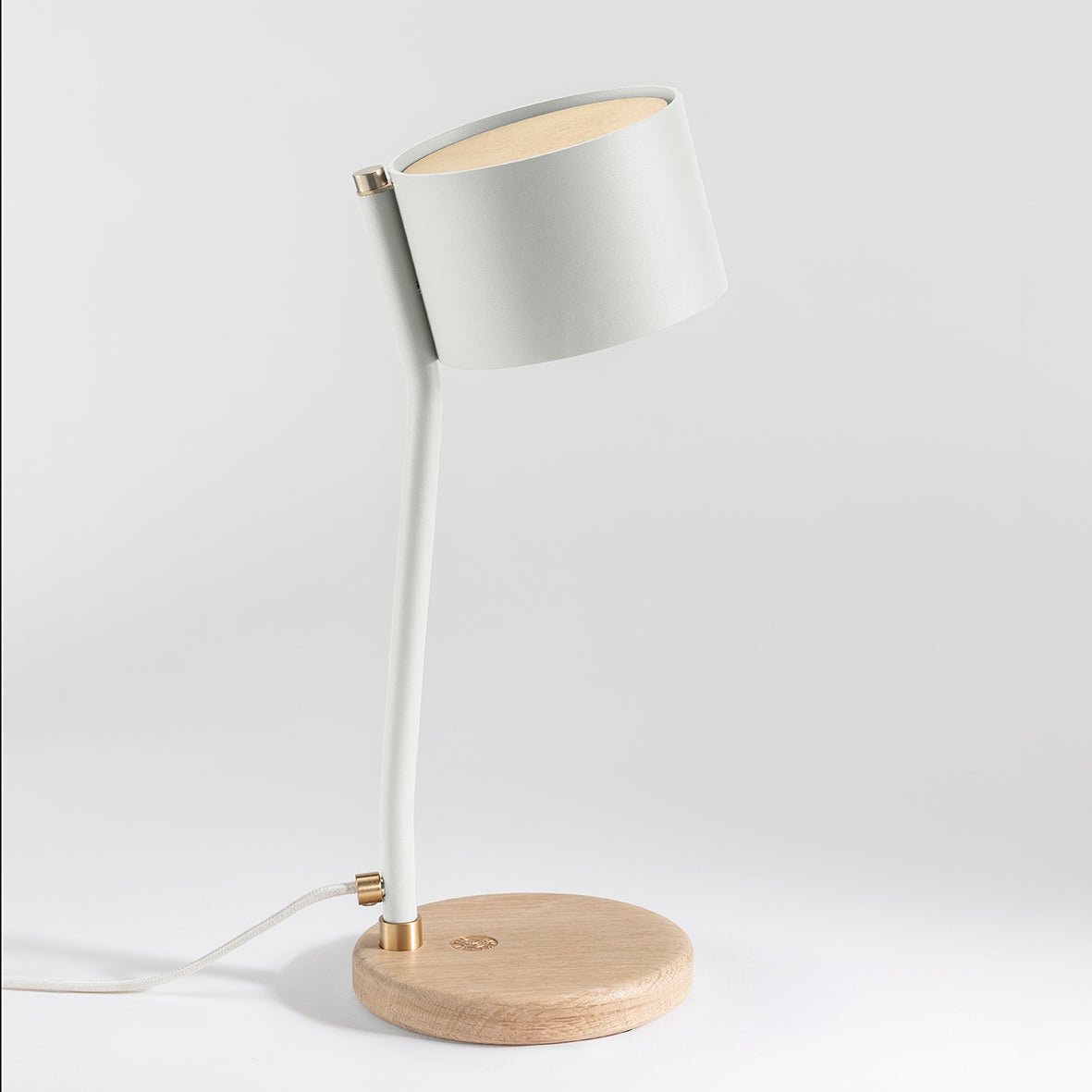 Lampe à poser design recyclé et artisanat français Canopée - JURIE & JARRE - La Maison MilanaiseCALA06CLBLBlanc AlbâtreChêne clair recycléBlanc