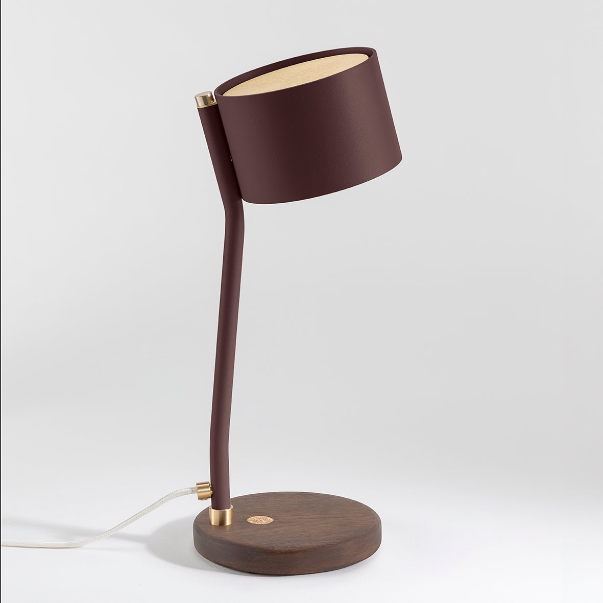 Lampe à poser design recyclé et artisanat français Canopée - JURIE & JARRE - La Maison MilanaiseCALA05FOBLRouge MarsalaChêne foncé recycléBlanc