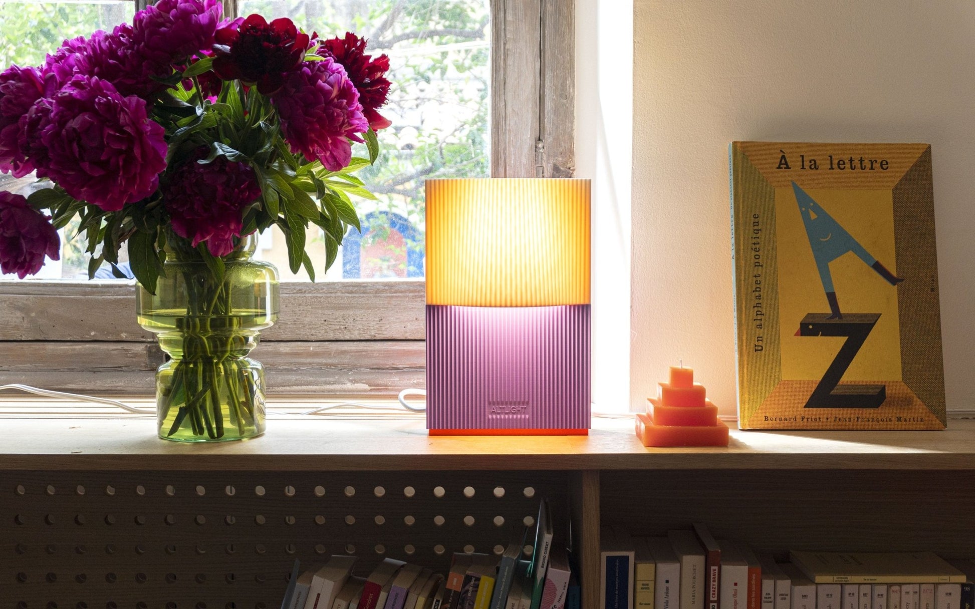 Lampe ALT Light L – Design éthique et lumière sculpturale - ALT LIGHT - La Maison MilanaiseALTLIGHTL - 3Violet/OrangeTransparent