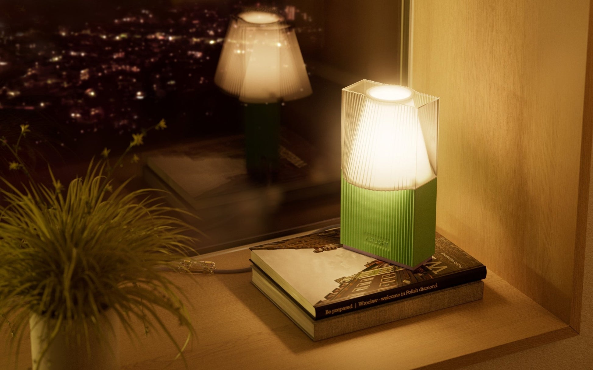 Lampe ALT Light M – Design durable & lumière sculpturale - ALT LIGHT - La Maison MilanaiseALTLIGHTM - 5Vert/VioletTransparent