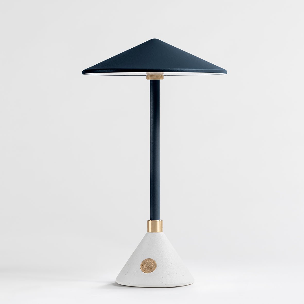 Lampe Baladeuse design et artisanale made in France Aurore - JURIE & JARRE - La Maison MilanaiseAUBA09SIBleu CrépusculeSILO - Silice recyclée