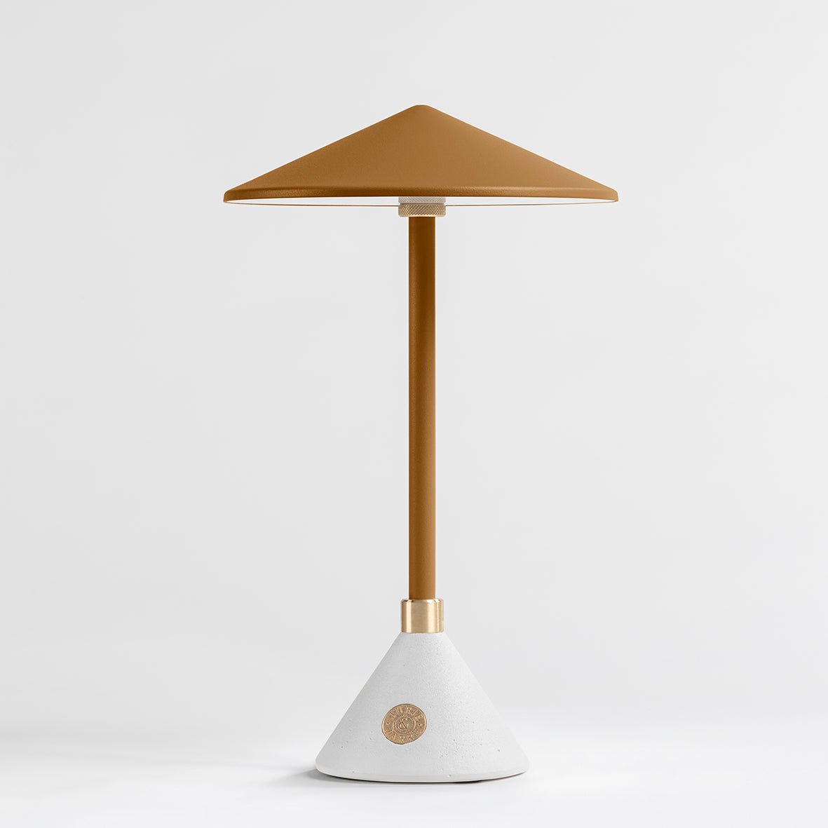 Lampe Baladeuse design et artisanale made in France Aurore - JURIE & JARRE - La Maison MilanaiseAUBA03SIJaune SafranSILO - Silice recyclée