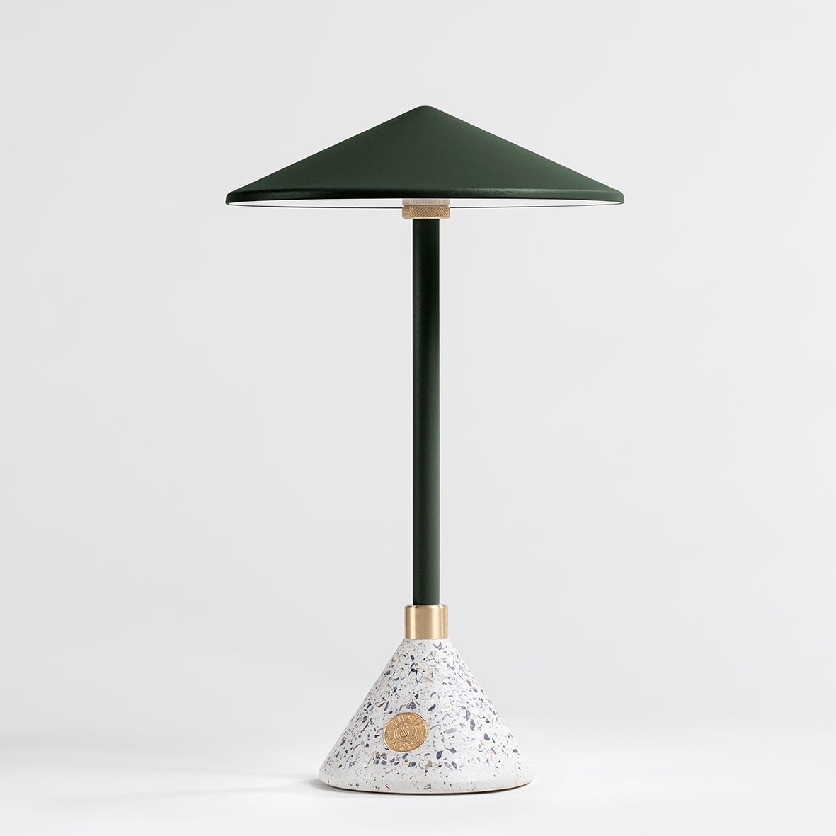 Lampe Baladeuse design et artisanale made in France Aurore - JURIE & JARRE - La Maison MilanaiseAUBA08MEVert ImpérialMELO - coquilles de moules recyclées