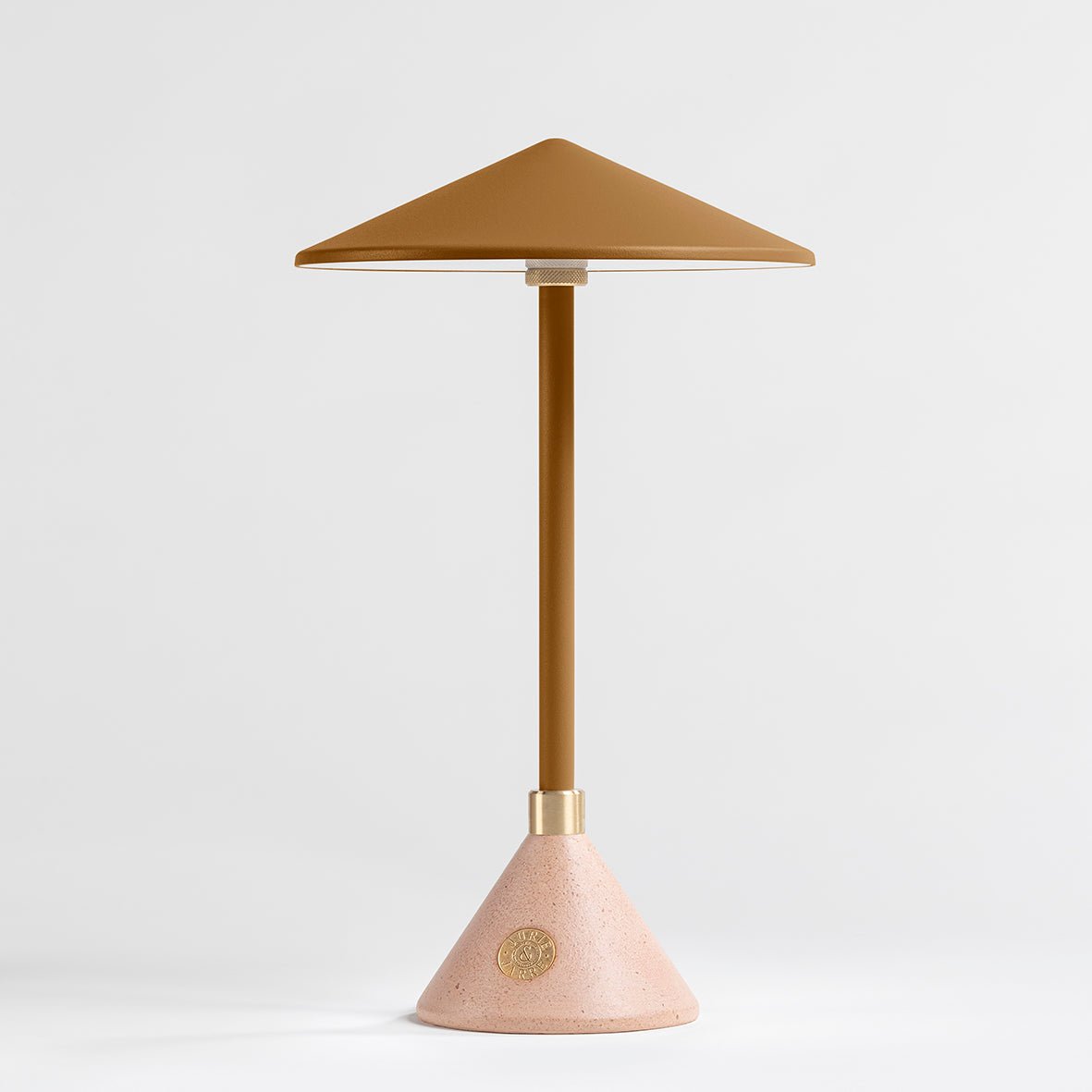 Lampe Baladeuse design et artisanale made in France Aurore - JURIE & JARRE - La Maison MilanaiseAUBA03TEJaune SafranTERRA - Terre cuite recyclée