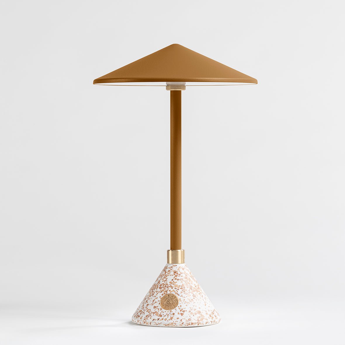 Lampe Baladeuse design et artisanale made in France Aurore - JURIE & JARRE - La Maison MilanaiseAUBA03OFJaune SafranOFEL - coquilles d'oeufs recyclées