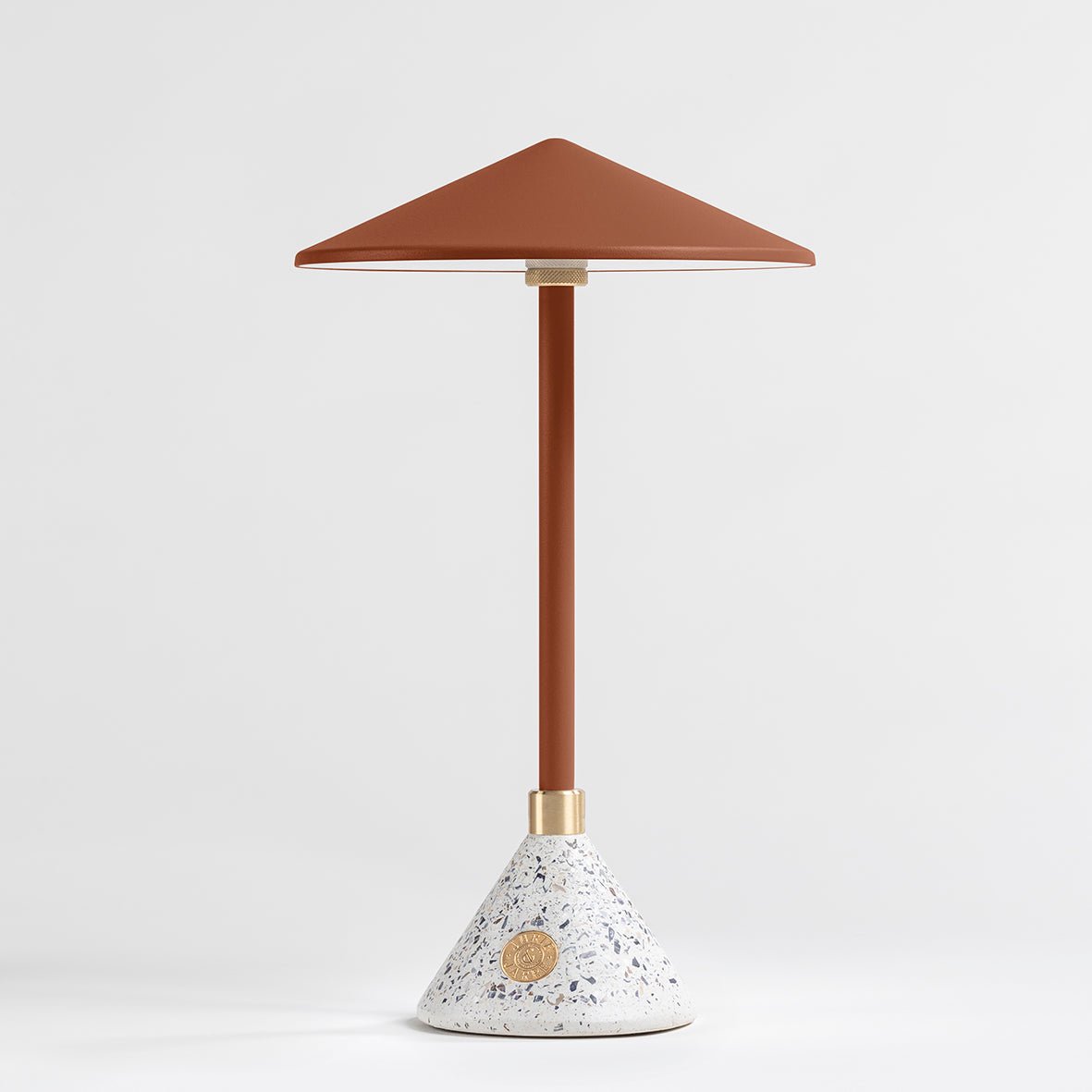 Lampe Baladeuse design et artisanale made in France Aurore - JURIE & JARRE - La Maison MilanaiseAUBA04MEOrange Terre CuiteMELO - coquilles de moules recyclées