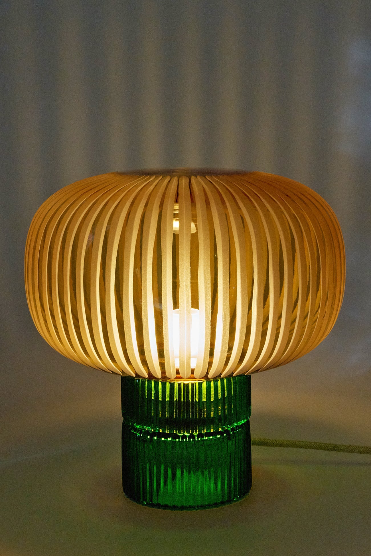 Lampe Tello en Cristal soufflé et gravé à la main - STUDIO BOJOLA - La Maison MilanaiseTELLOG1Grande H26xL26cm1