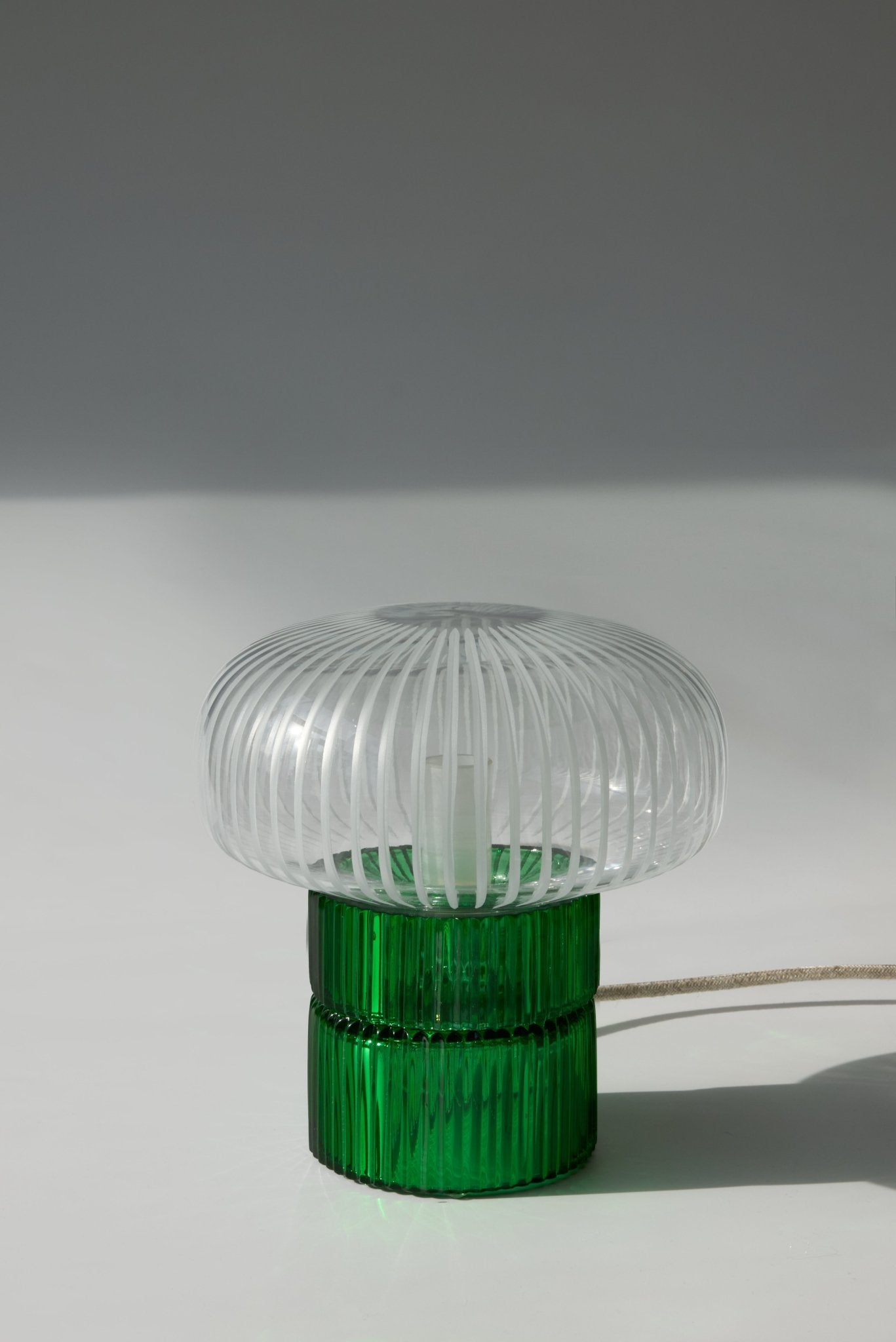 Lampe Tello en Cristal soufflé et gravé à la main - STUDIO BOJOLA - La Maison MilanaiseTELLOG1Grande H26xL26cm1