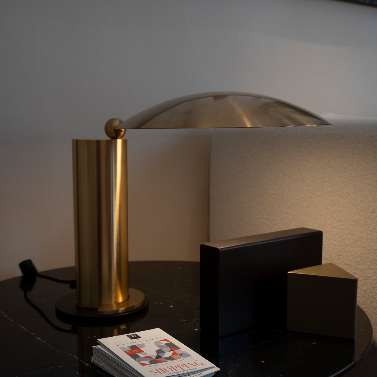 Lampe Washington Design signé Wilmotte - LUMEN CENTER - La Maison MilanaiseWASH163LCuivre Brossé Edition Spéciale 40e Anniversaire