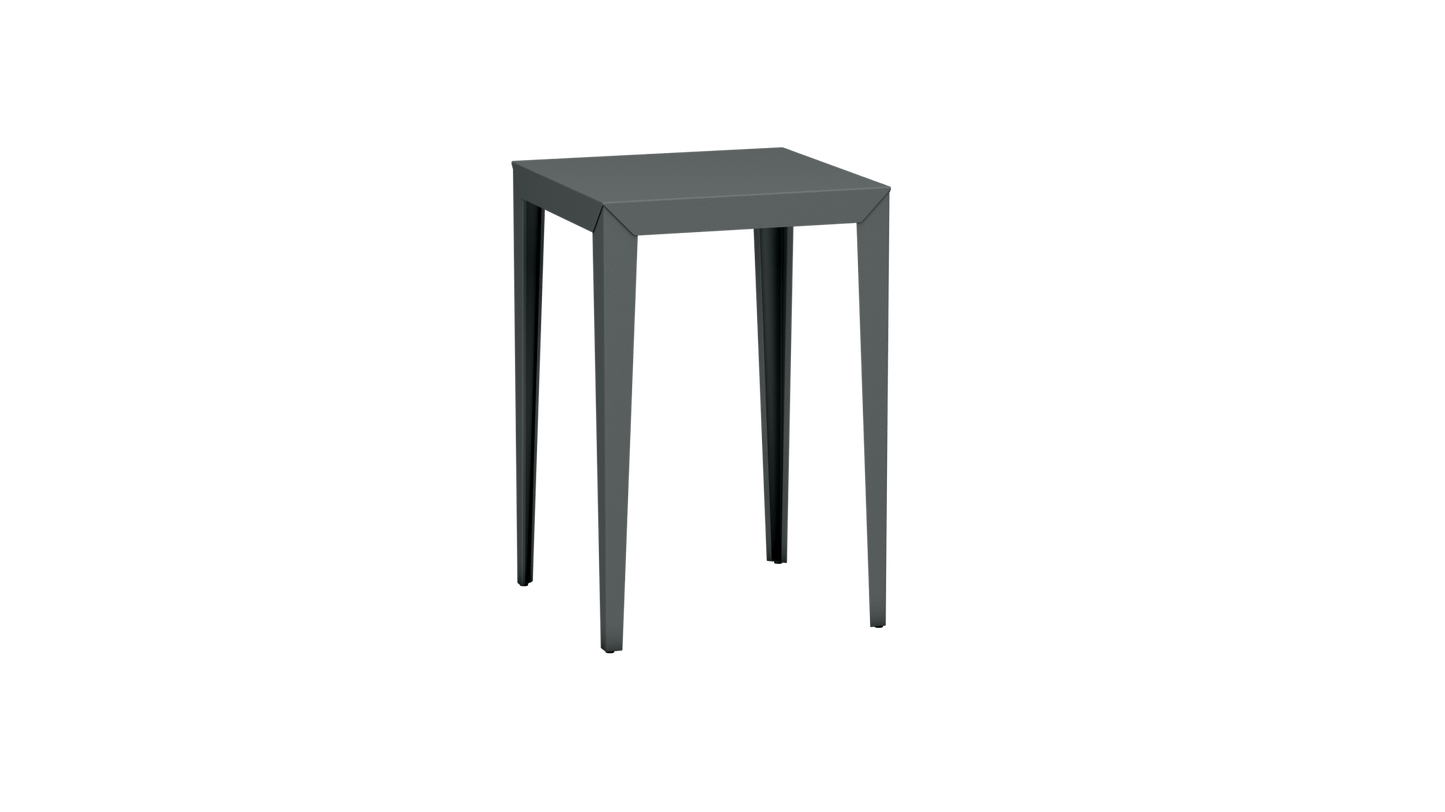 Mange - Debout carré 70cm en aluminium Zef - MATIERE GRISE - La Maison MilanaiseMD70ZEF44Orage 221Fuselés